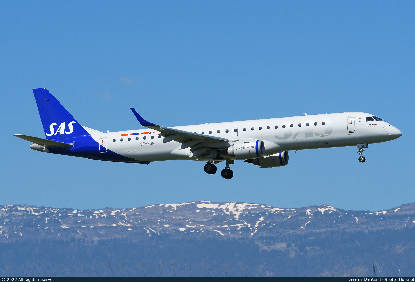 Photo of SE-RSK - Embraer ERJ-195LR operated by SAS Link
