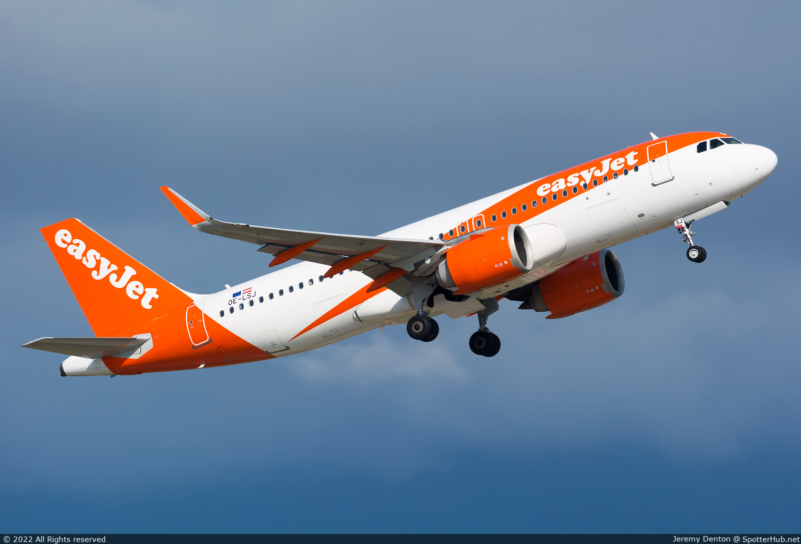 Photo of OE-LSJ - Airbus A320-251N operated by easyJet Europe