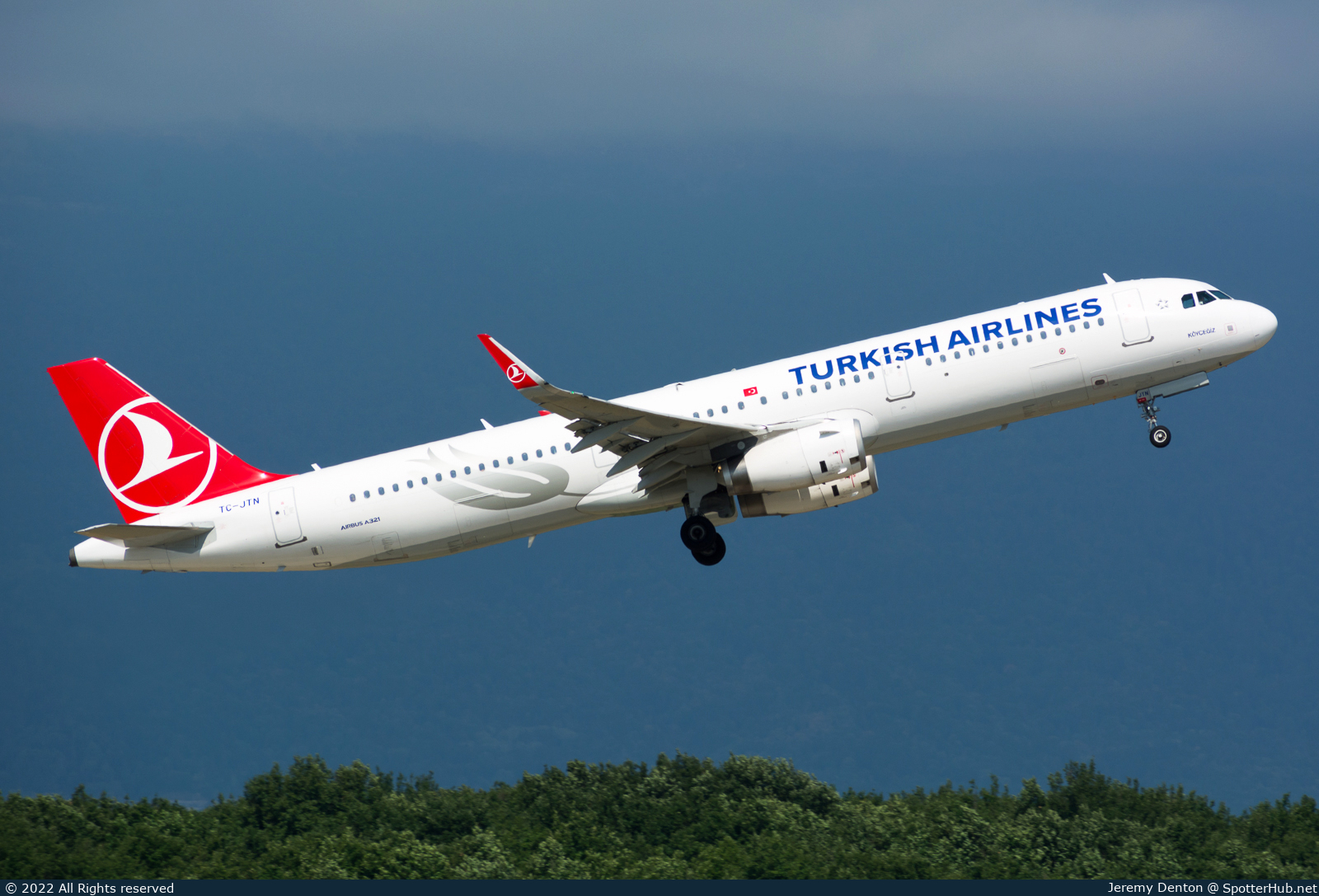 Photo of TC-JTN - Airbus A321-231 operated by Turkish Airlines
