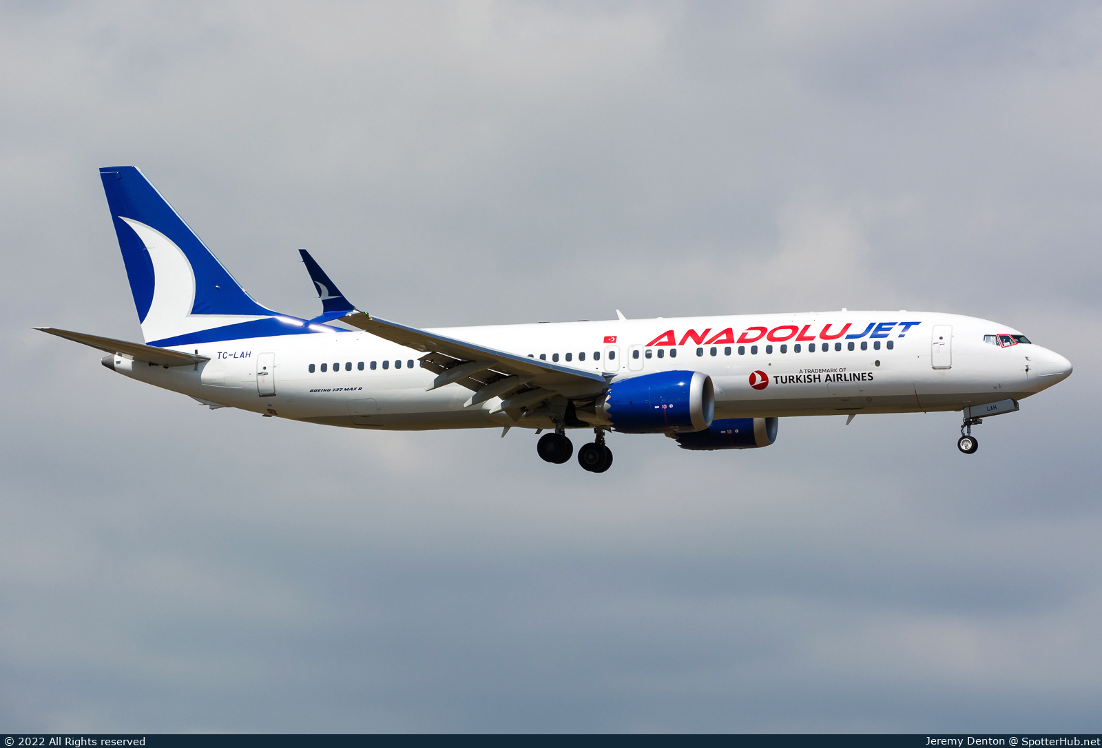 Photo of TC-LAH - Boeing 737 MAX 8 operated by AnadoluJet