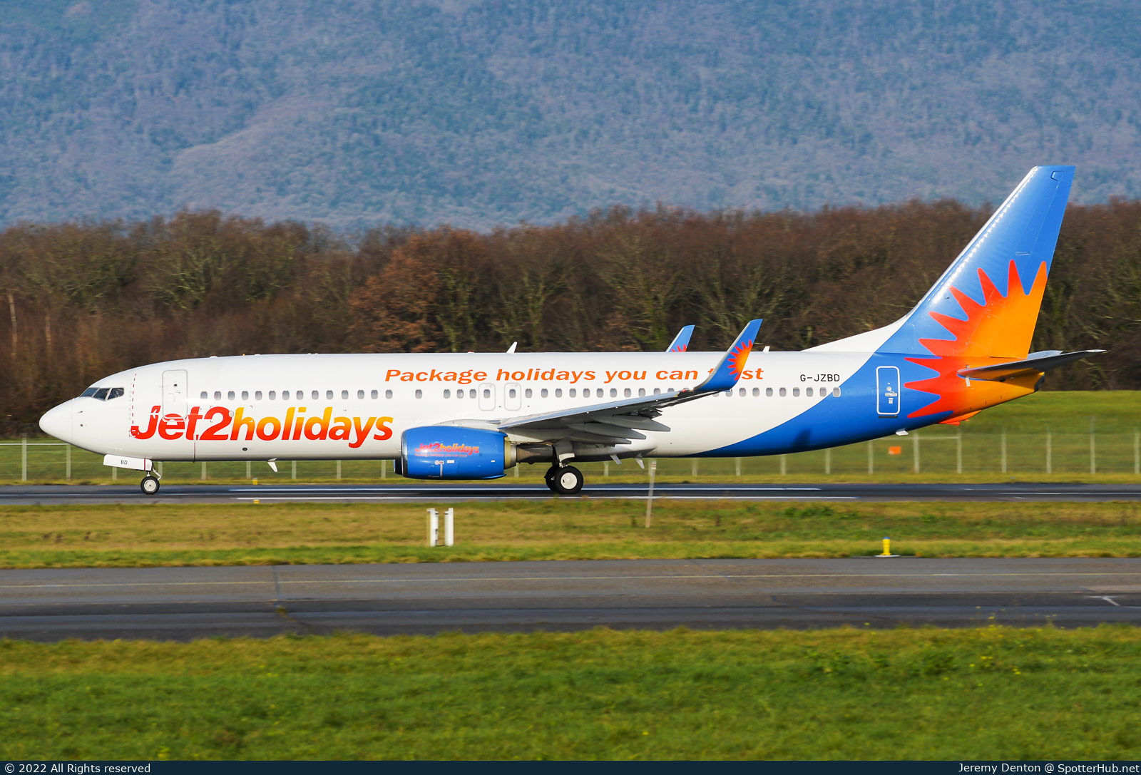 Photo of G-JZBD - Boeing 737-8MG operated by Jet2