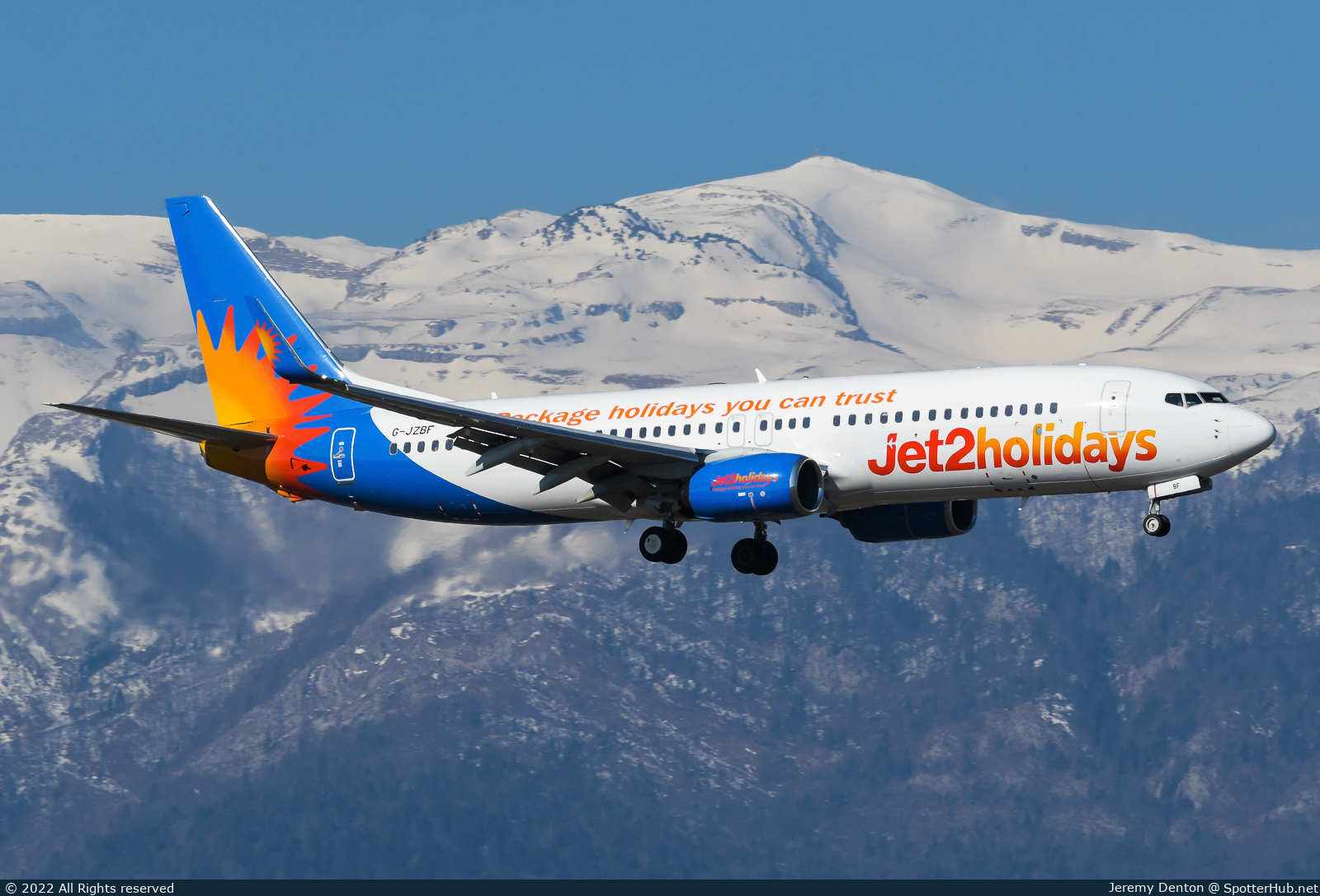 Photo of G-JZBF - Boeing 737-8MG operated by Jet2