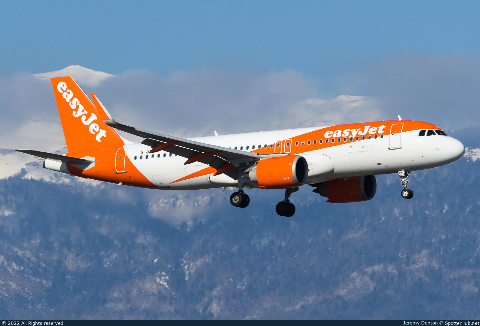 Photo of G-UZHP - Airbus A320-251N operated by easyJet