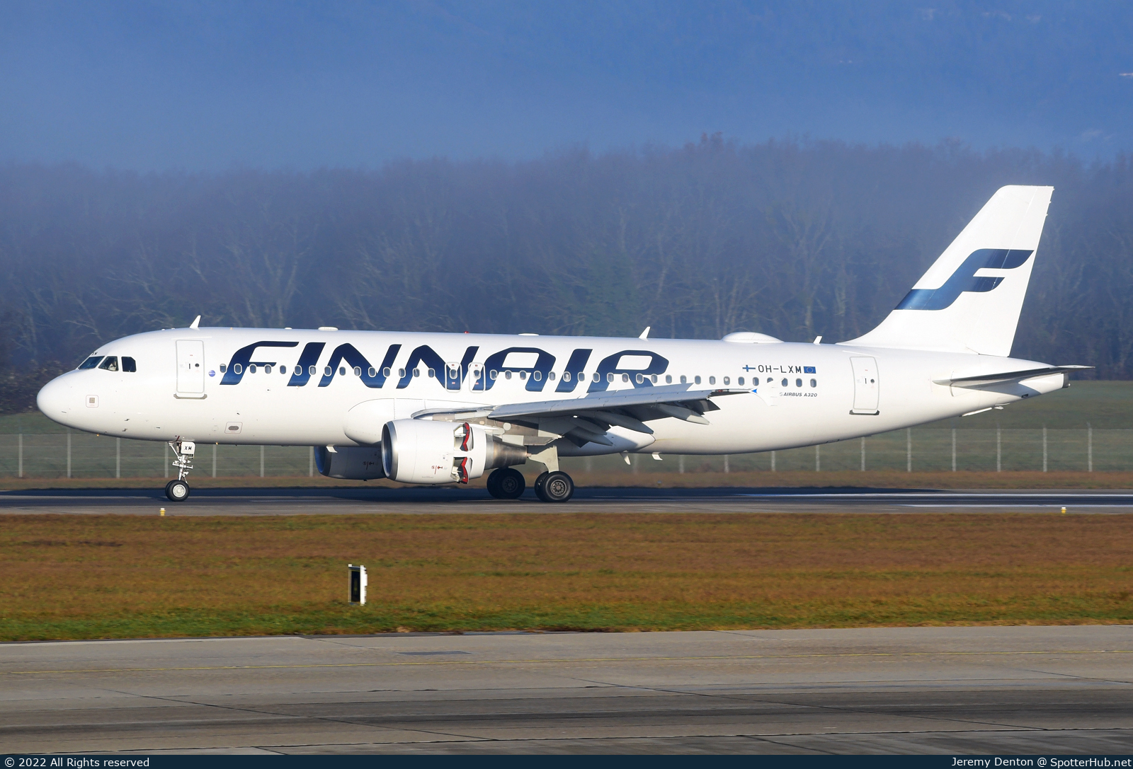 Photo of OH-LXM - Airbus A320-214 operated by Finnair