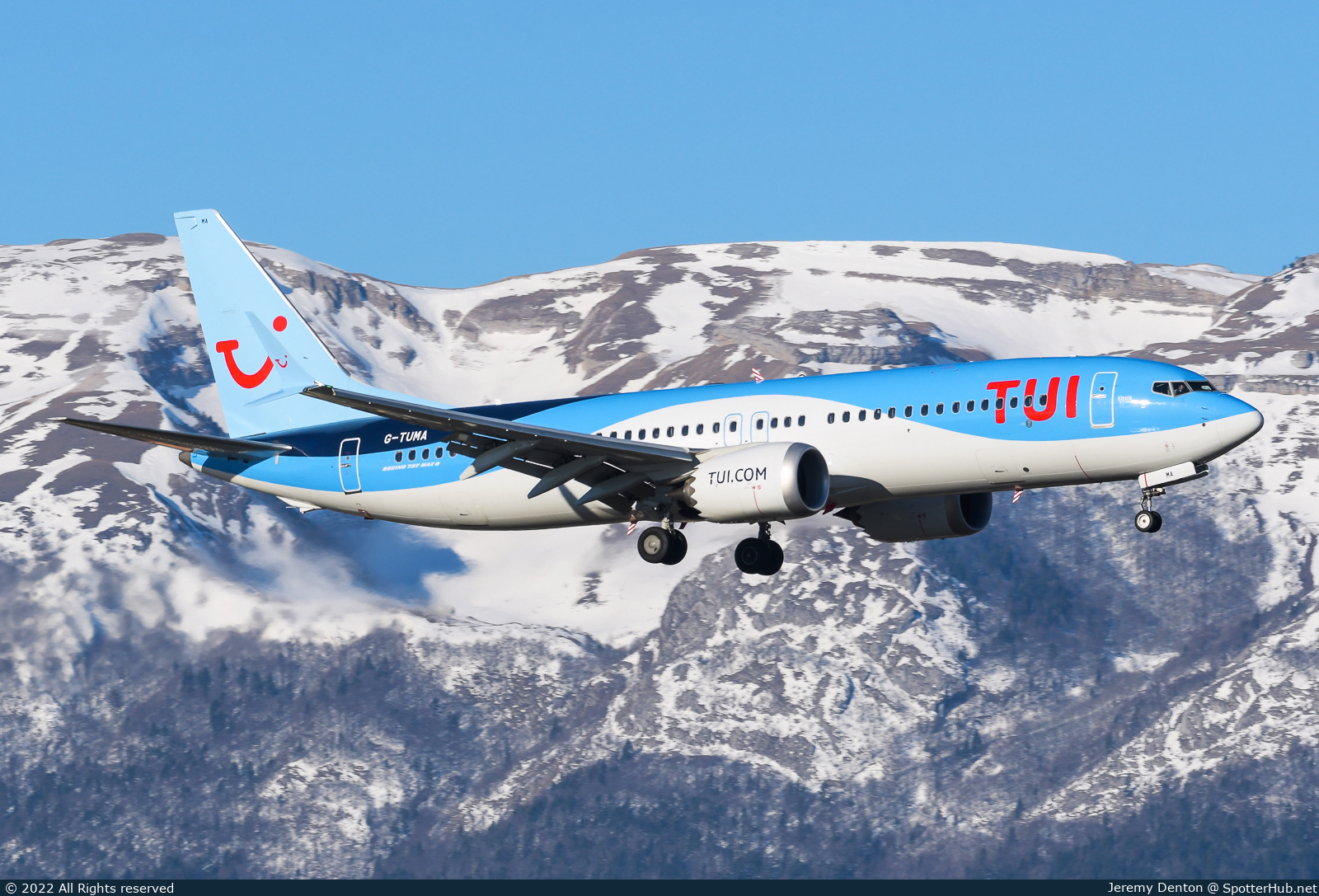 Photo of G-TUMA - Boeing 737 MAX 8 operated by TUI Airways