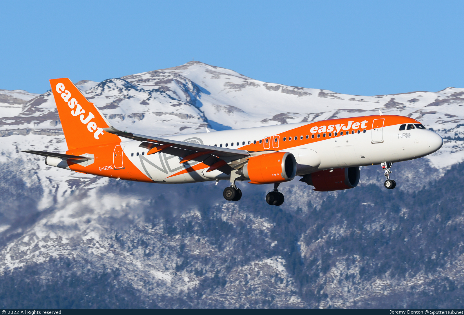 Photo of G-UZHE - Airbus A320-251N operated by easyJet