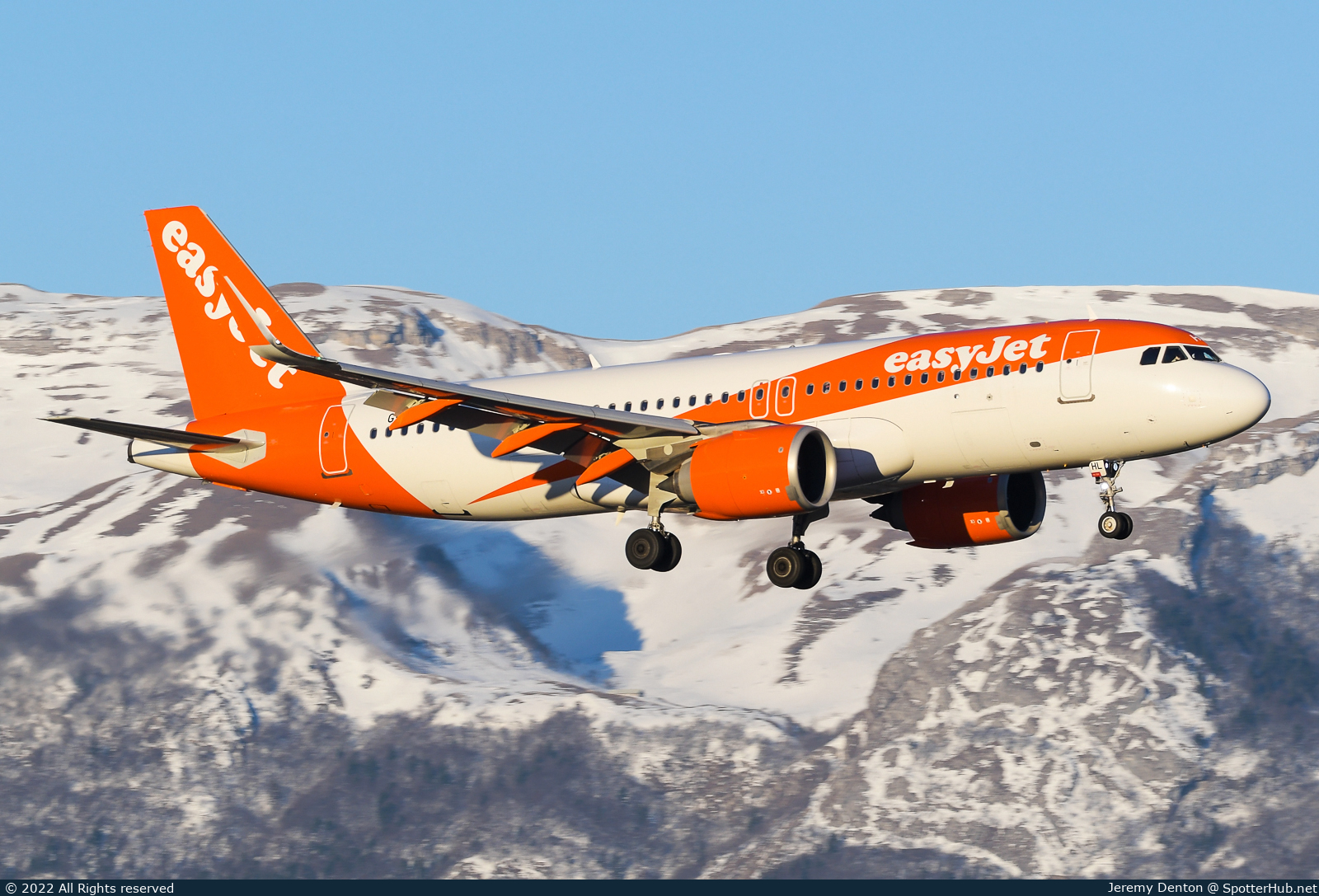 Photo of G-UZHL - Airbus A320-251N operated by easyJet