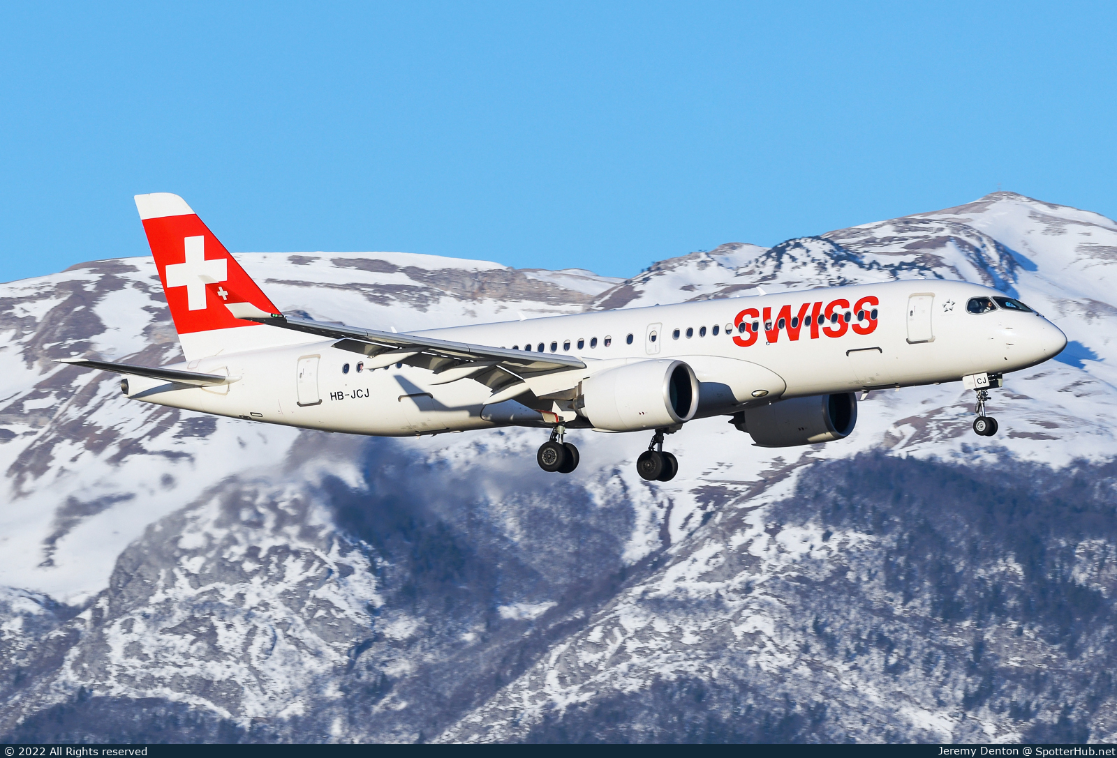 Photo of HB-JCJ - Airbus A220-300 operated by Swiss International Air Lines