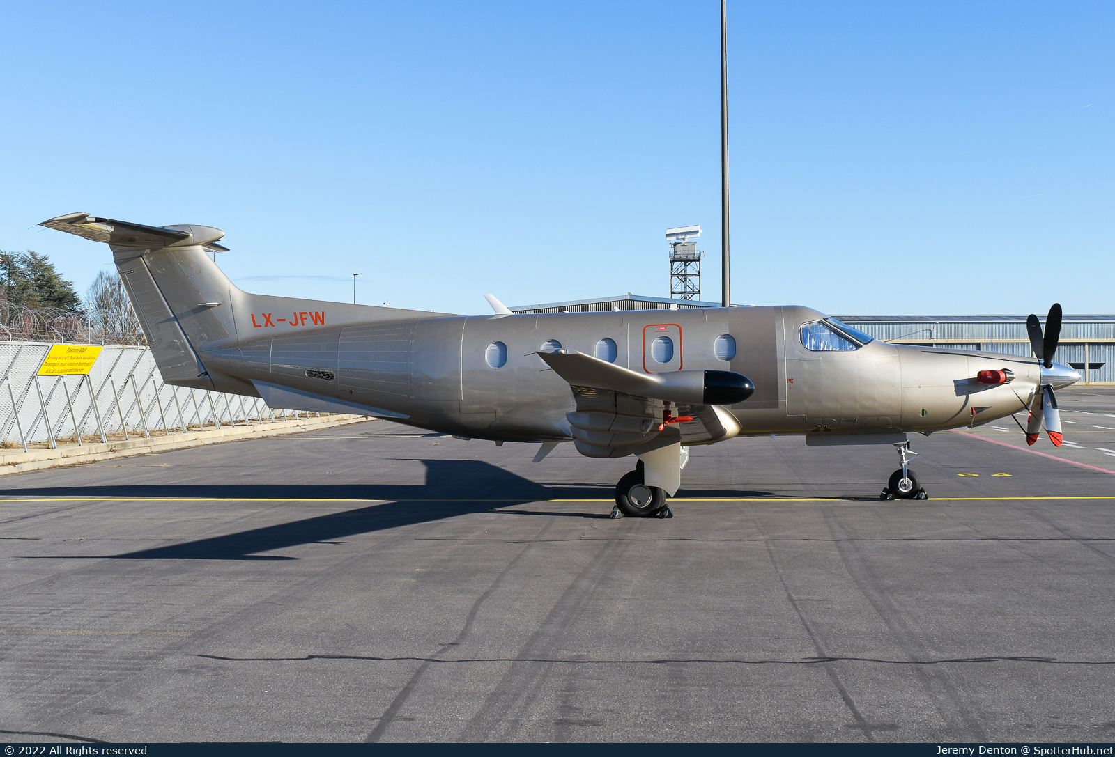 Photo of LX-JFW - Pilatus PC-12 NG operated by Jetfly Aviation