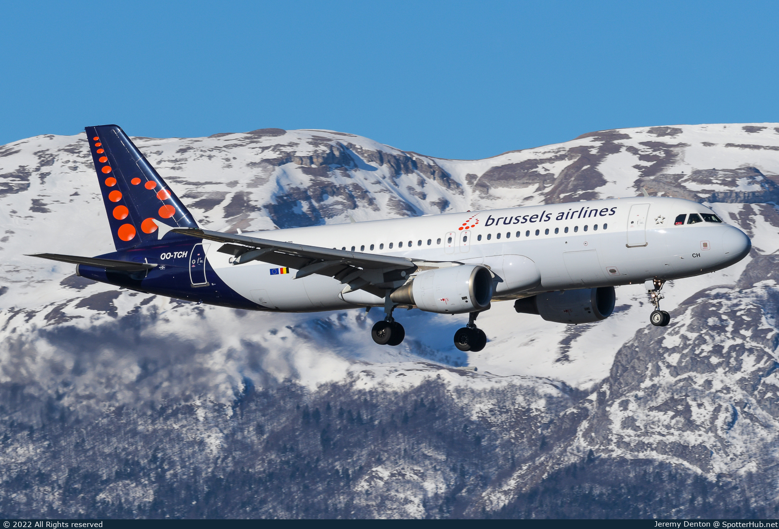 Photo of OO-TCH - Airbus A320-214 operated by Brussels Airlines
