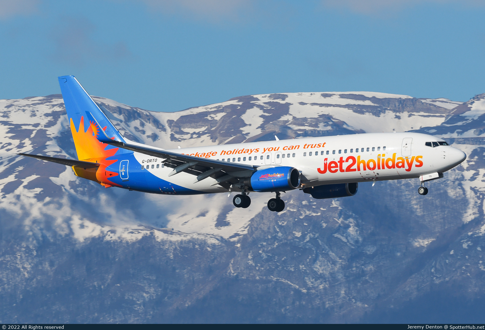Photo of G-DRTO - Boeing 737-8JP operated by Jet2