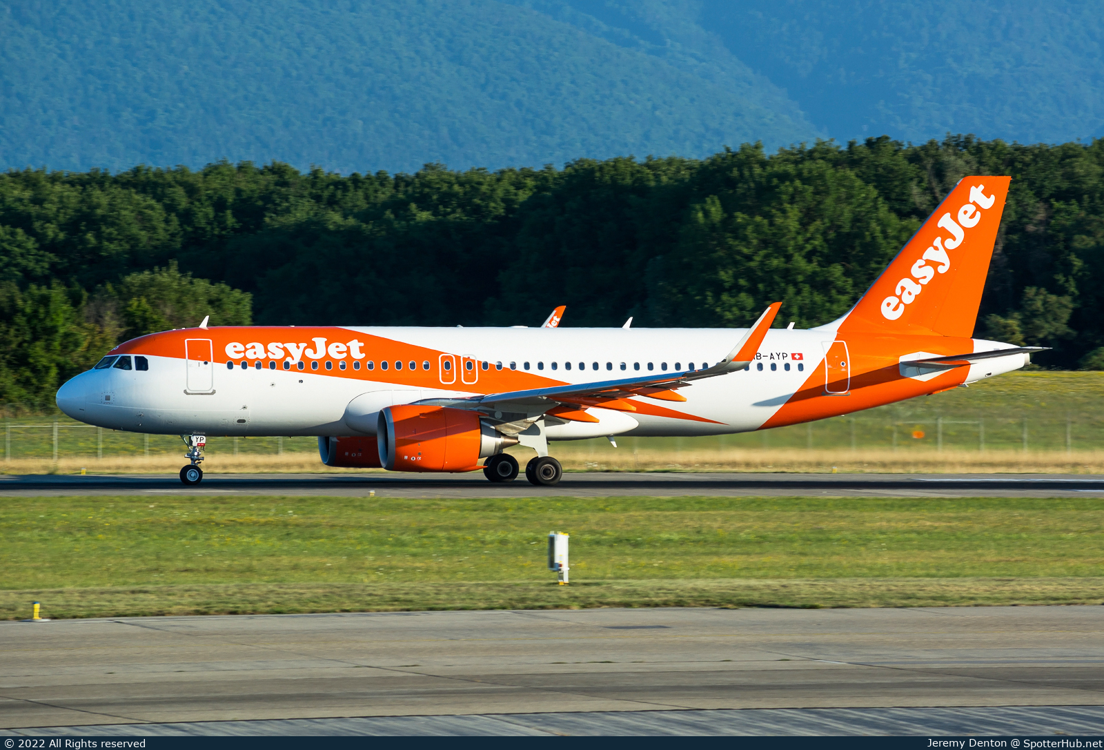 Photo of HB-AYP - Airbus A320-251N operated by easyJet Switzerland