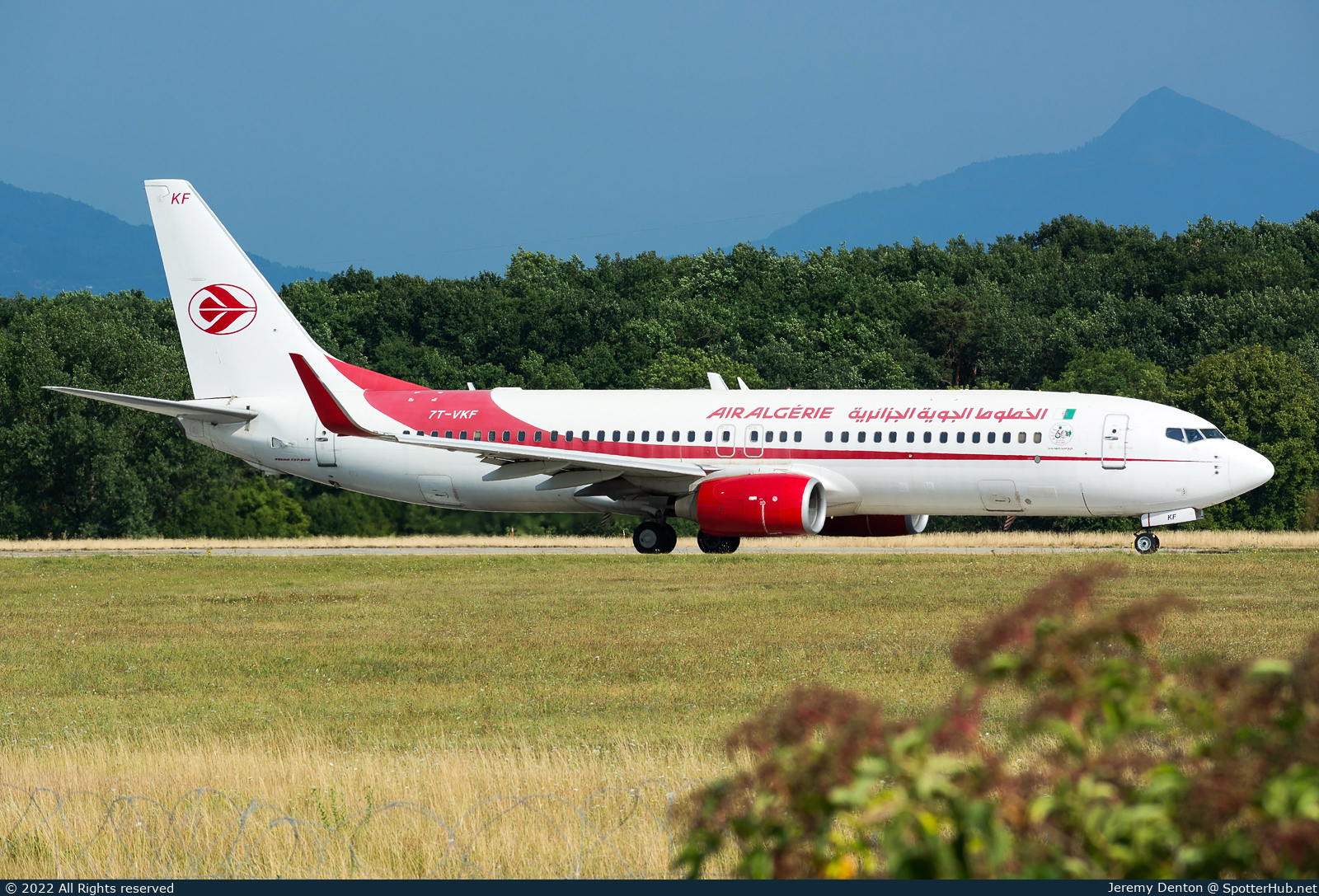 Photo of 7T-VKF - Boeing 737-8D6 operated by Air Algérie