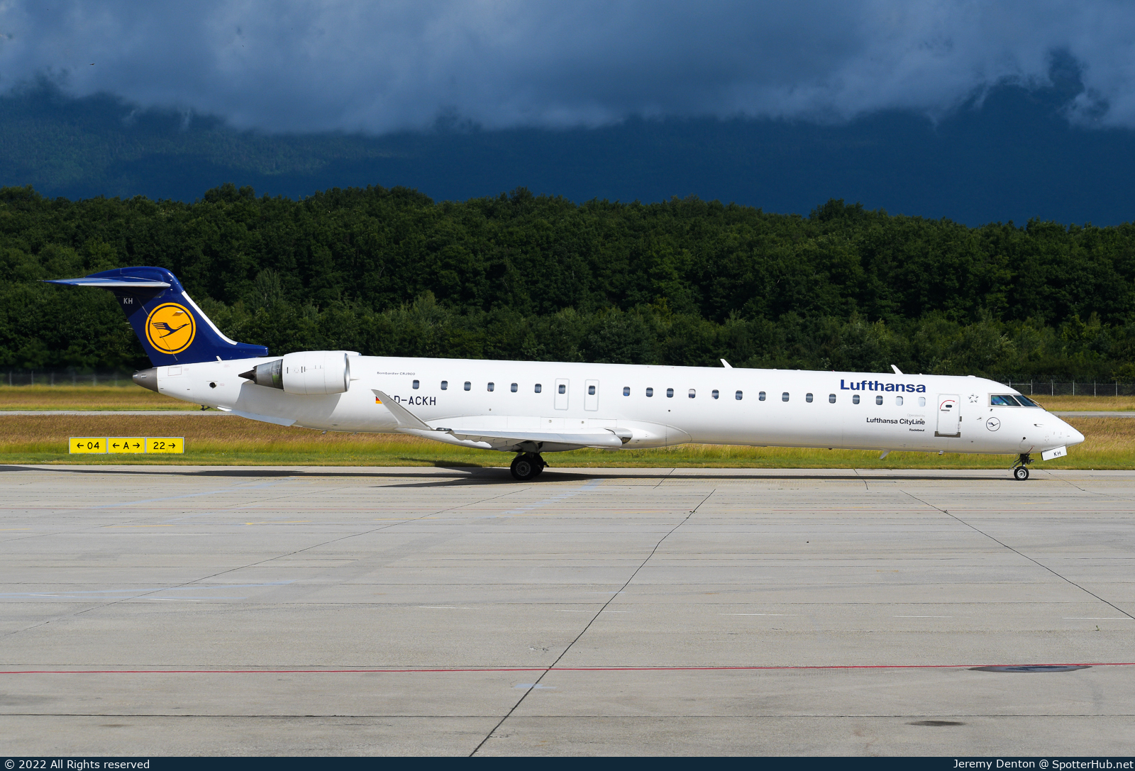 Photo of D-ACKH - Bombardier CRJ-900LR operated by Lufthansa CityLine
