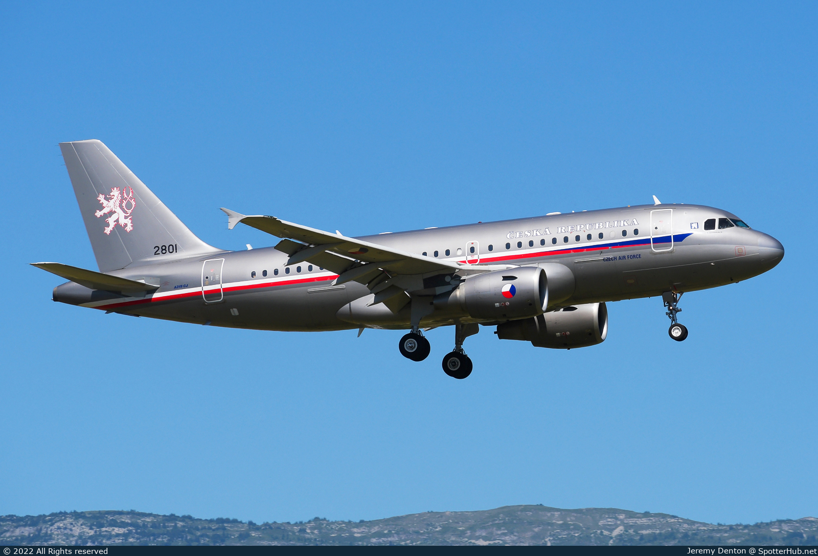 Photo of 2801 - Airbus A319-115(CJ) operated by Czech Air Force