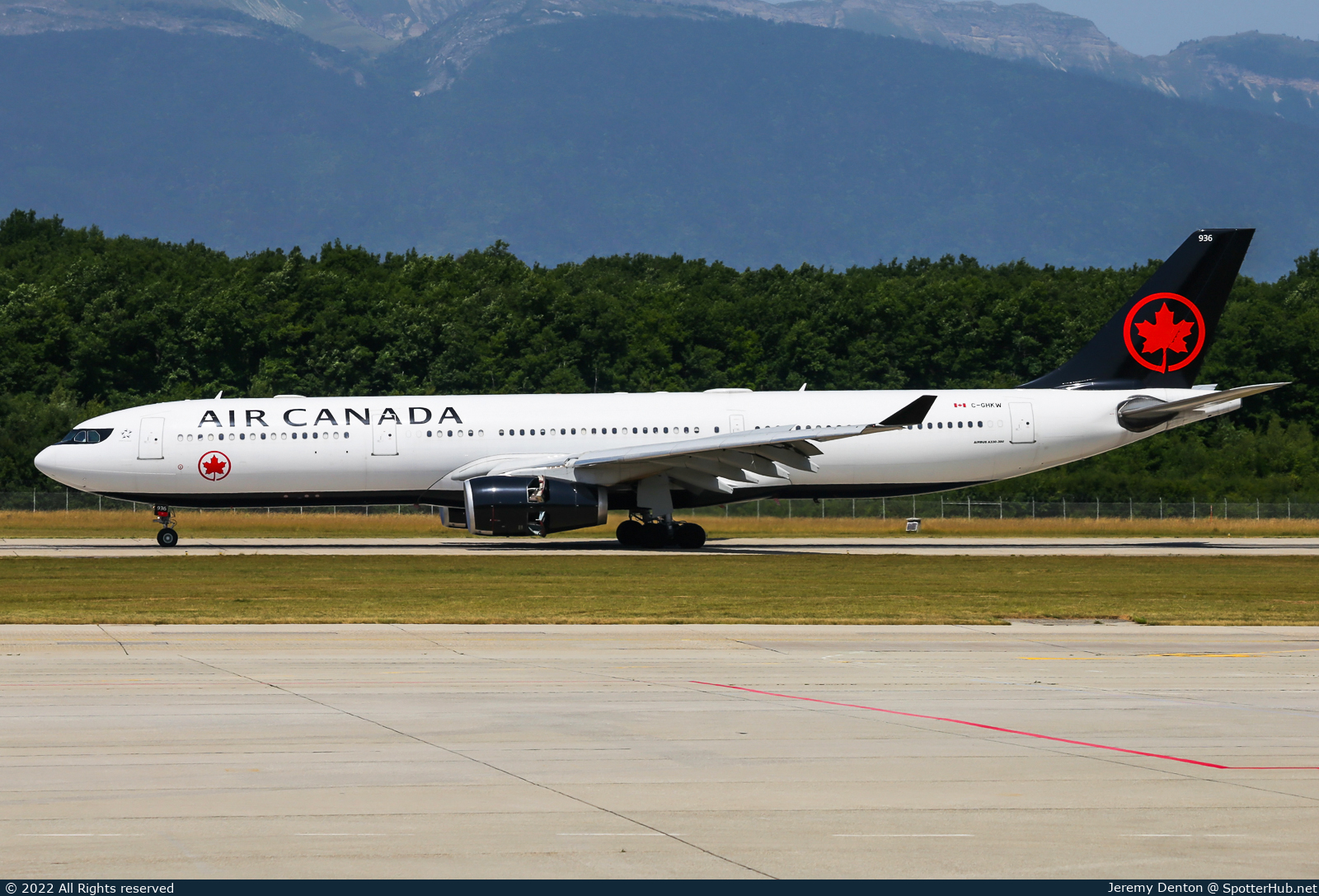 Photo of C-GHKW - Airbus A330-343 operated by Air Canada