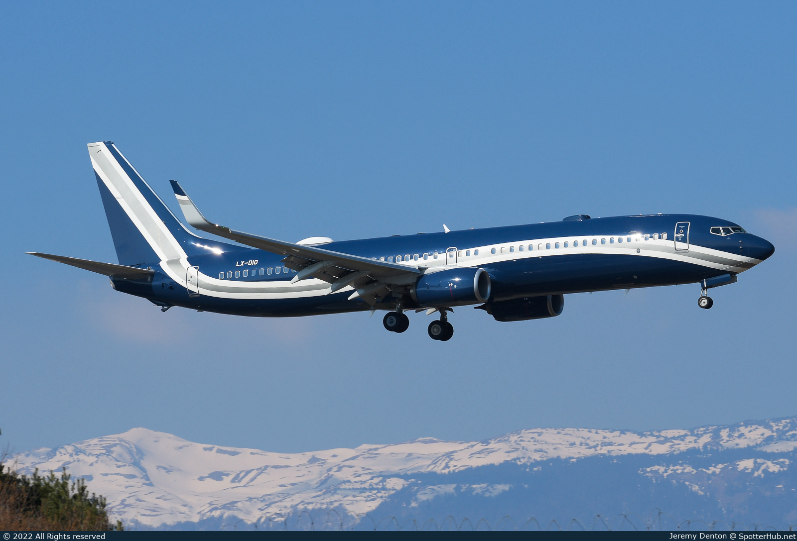 Photo of LX-DIO - Boeing 737-97Y(ER)(BBJ3) operated by Global Jet Luxembourg