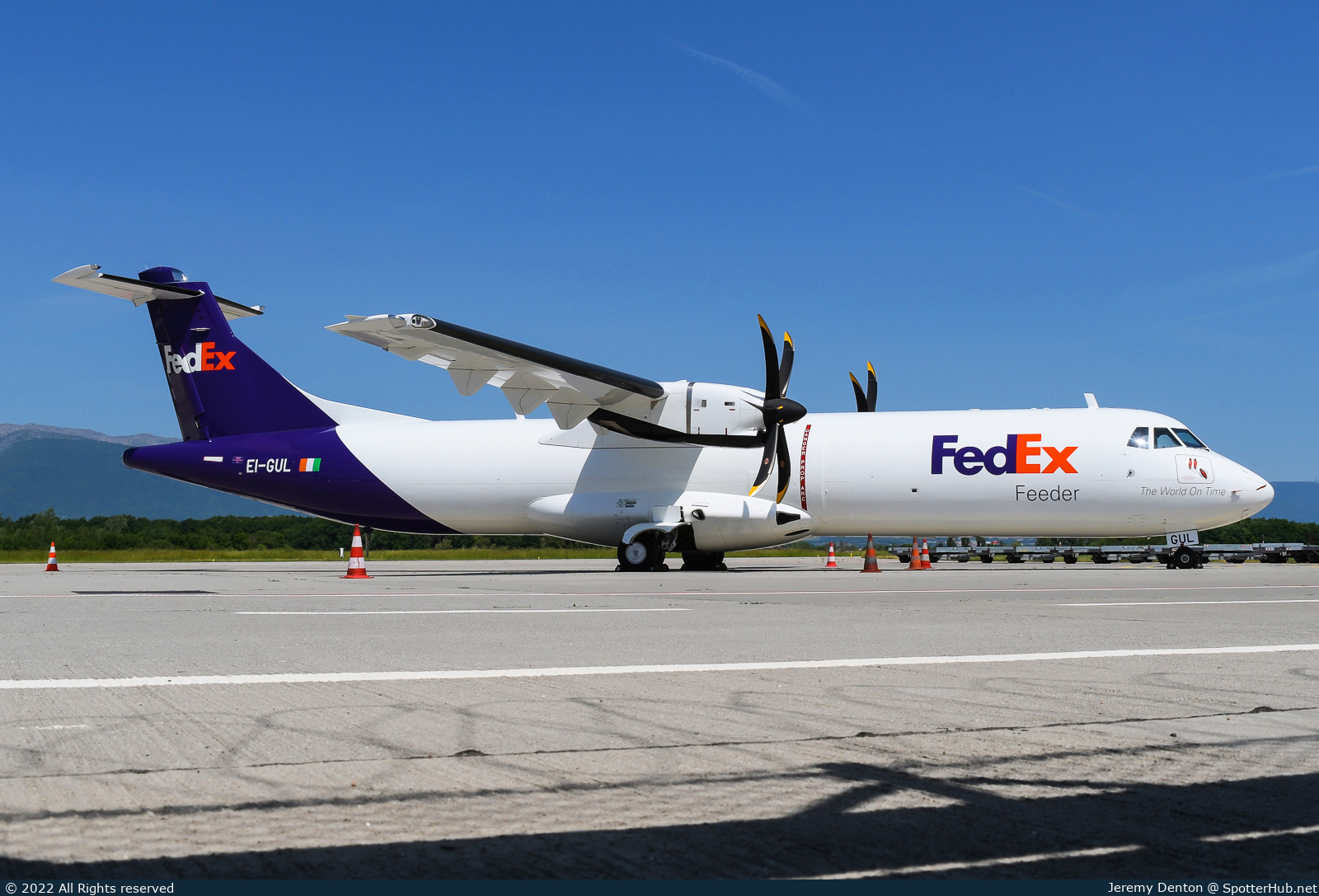 Photo of EI-GUL - ATR 72-600(F) operated by FedEx Feeder (opb ASL Airlines Ireland)