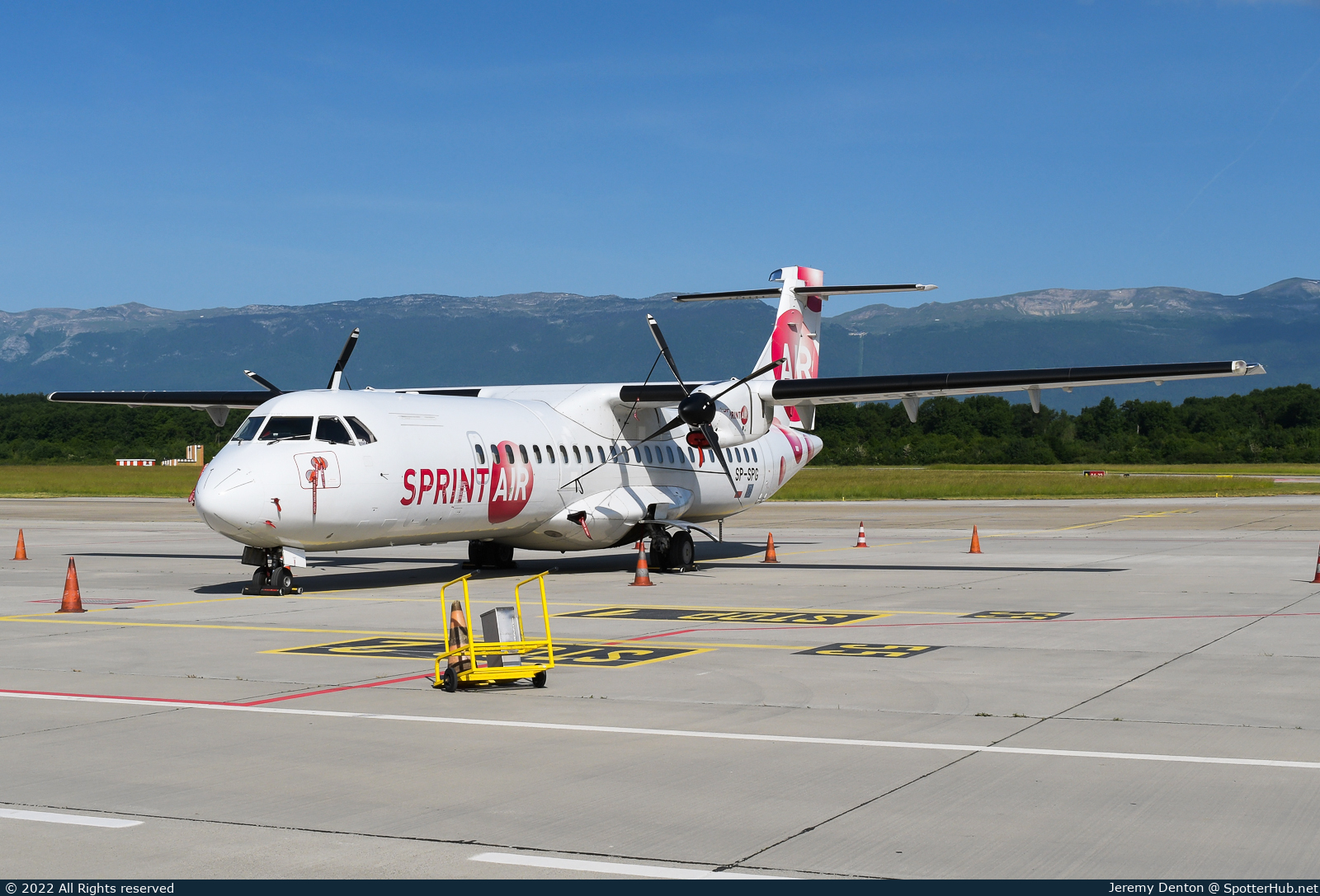 Photo of SP-SPG - ATR 72-202(F) operated by SprintAir