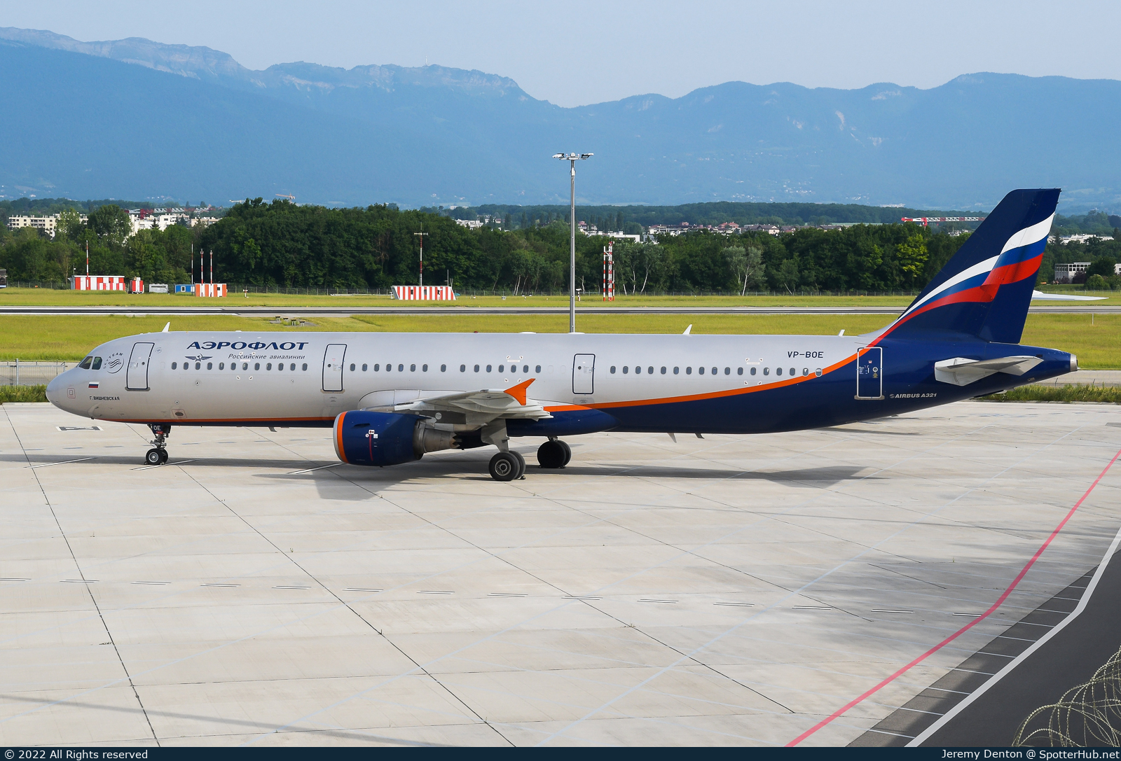 Photo of VP-BOE - Airbus A321-211 operated by Aeroflot