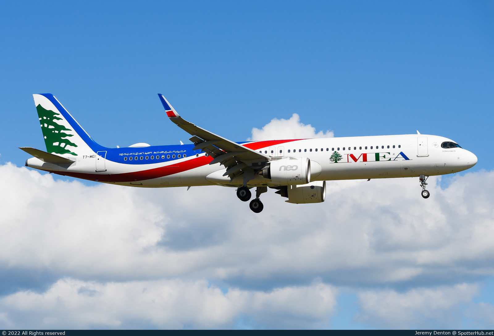 Photo of T7-ME1 - Airbus A321-271NX operated by MEA Middle East Airlines