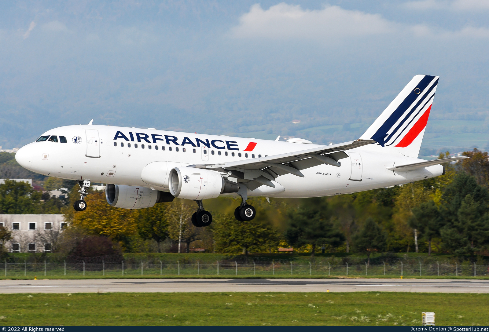 Photo of F-GRXK - Airbus A319-111 operated by Air France