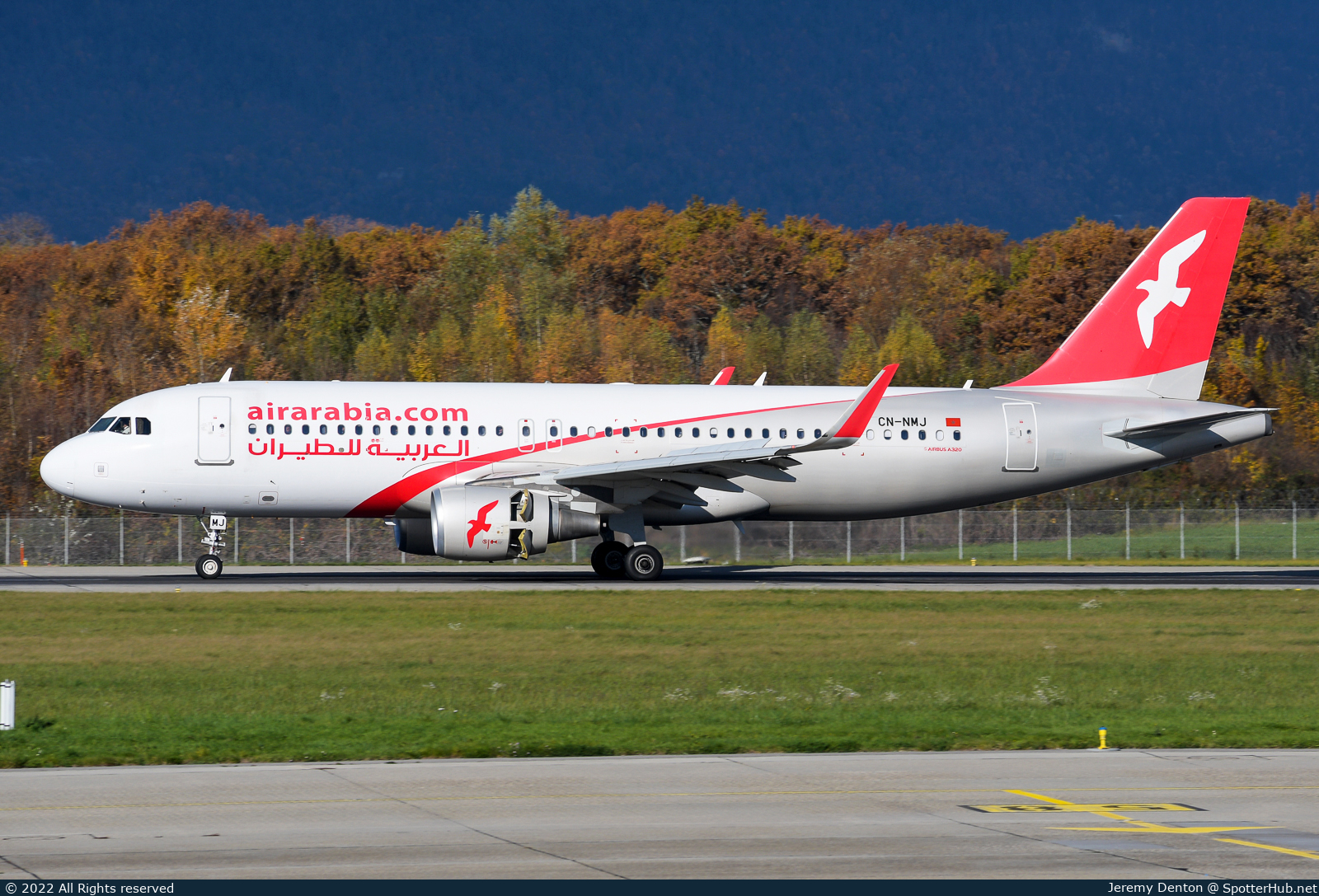 Photo of CN-NMJ - Airbus A320-214 operated by Air Arabia Maroc
