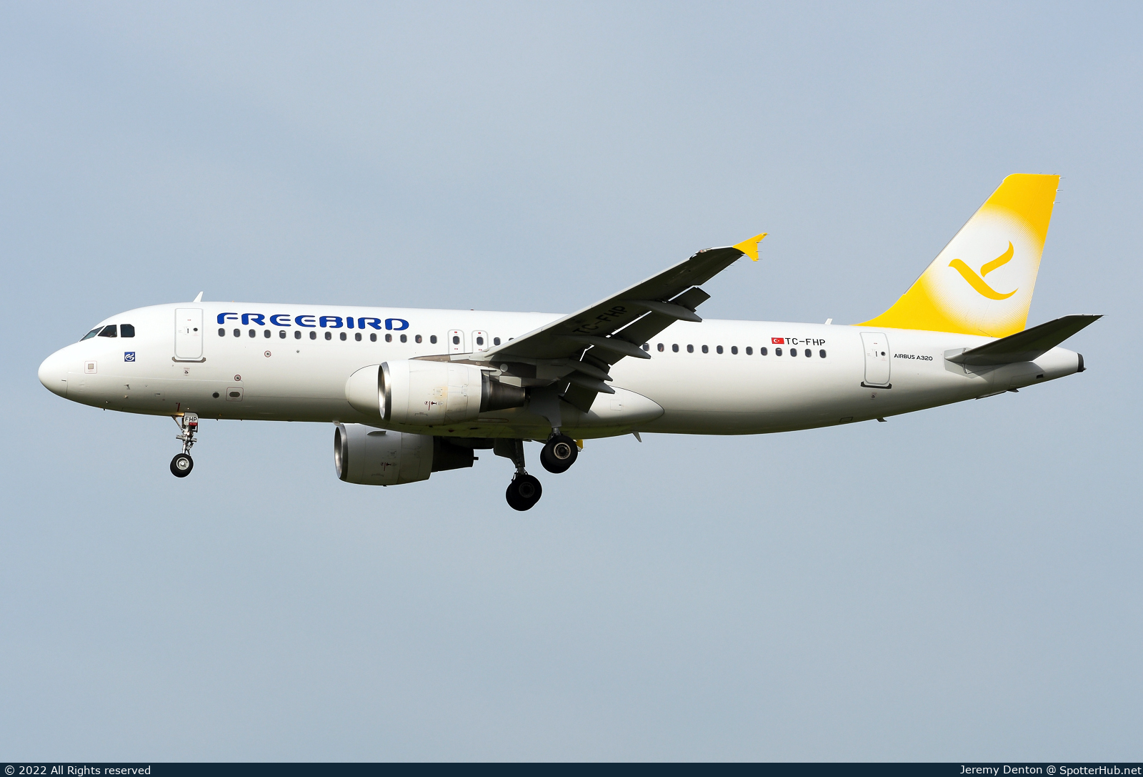 Photo of TC-FHP - Airbus A320-214 operated by Freebird Airlines