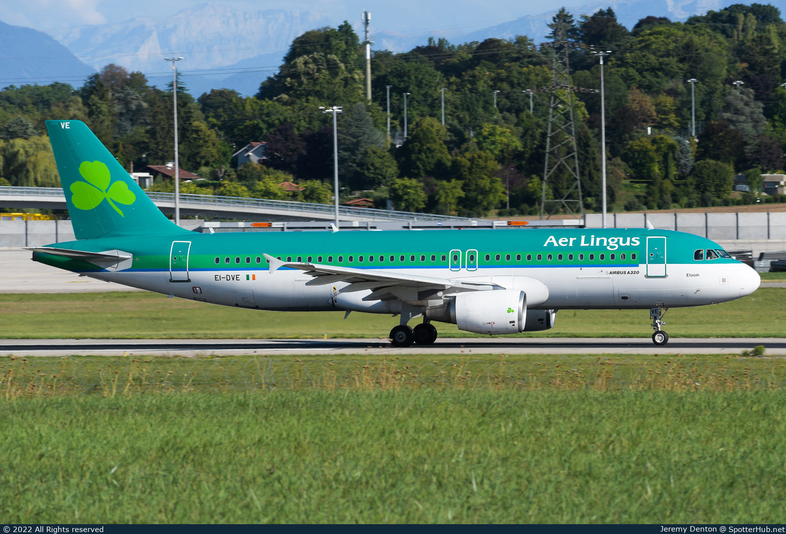Photo of EI-DVE - Airbus A320-214 operated by Aer Lingus