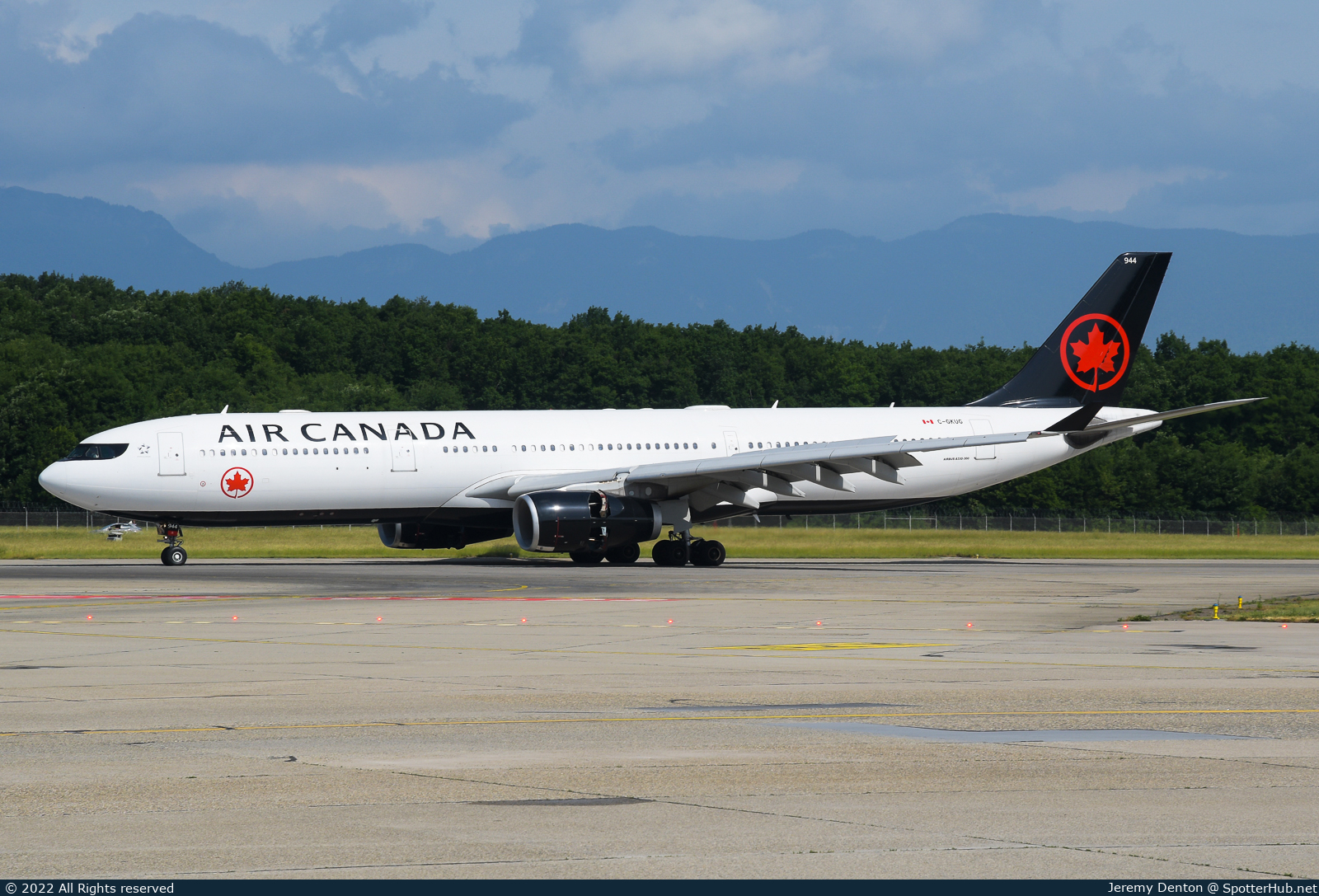 Photo of C-GKUG - Airbus A330-343 operated by Air Canada
