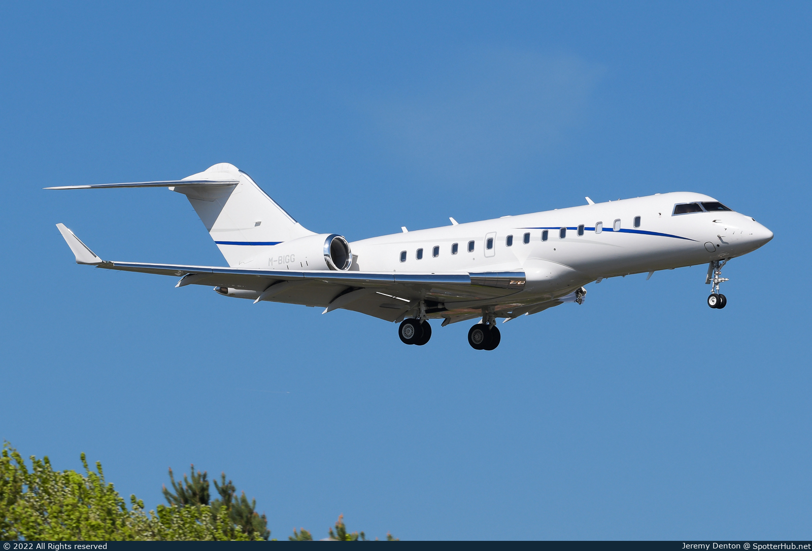 Photo of M-BIGG - Bombardier Global 5000 operated by Harley Airlines
