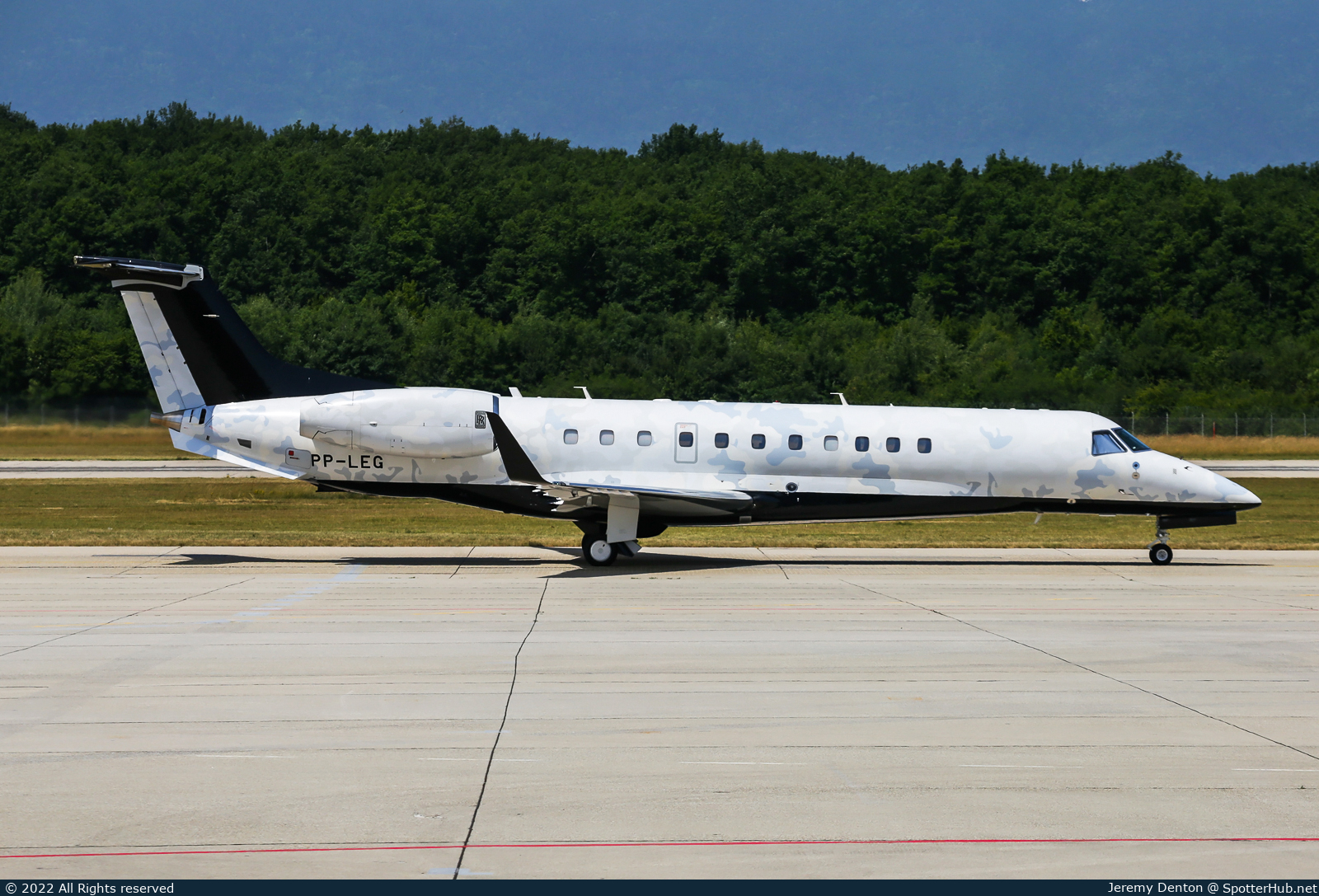 Photo of PP-LEG - Embraer Legacy 650 operated by Private