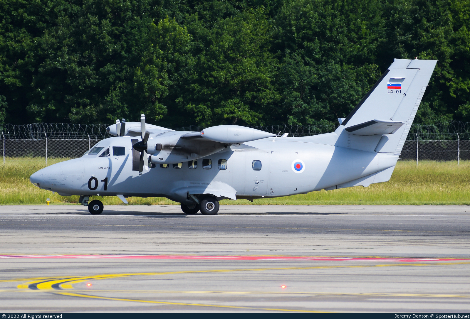 Photo of L4-01 - Let L-410UVP-E Turbolet operated by Slovenian Air Force