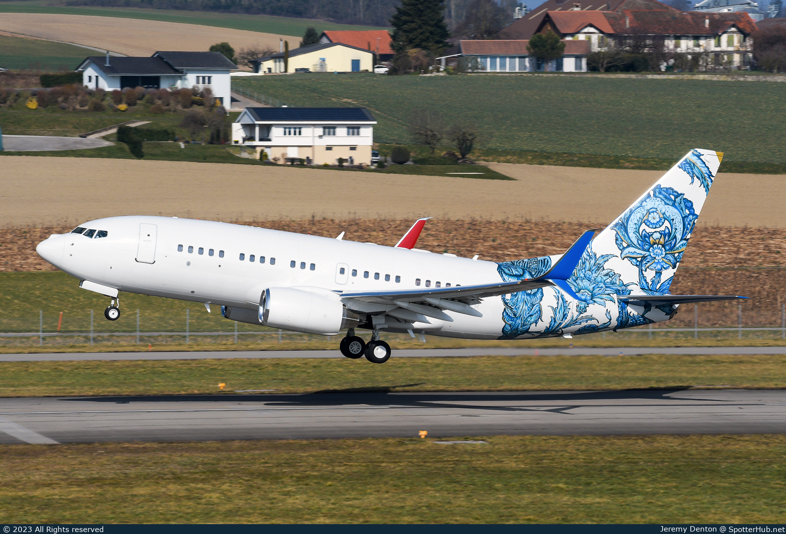 Photo of N737ER - Boeing 737-7CJ(BBJ) operated by BBJ One