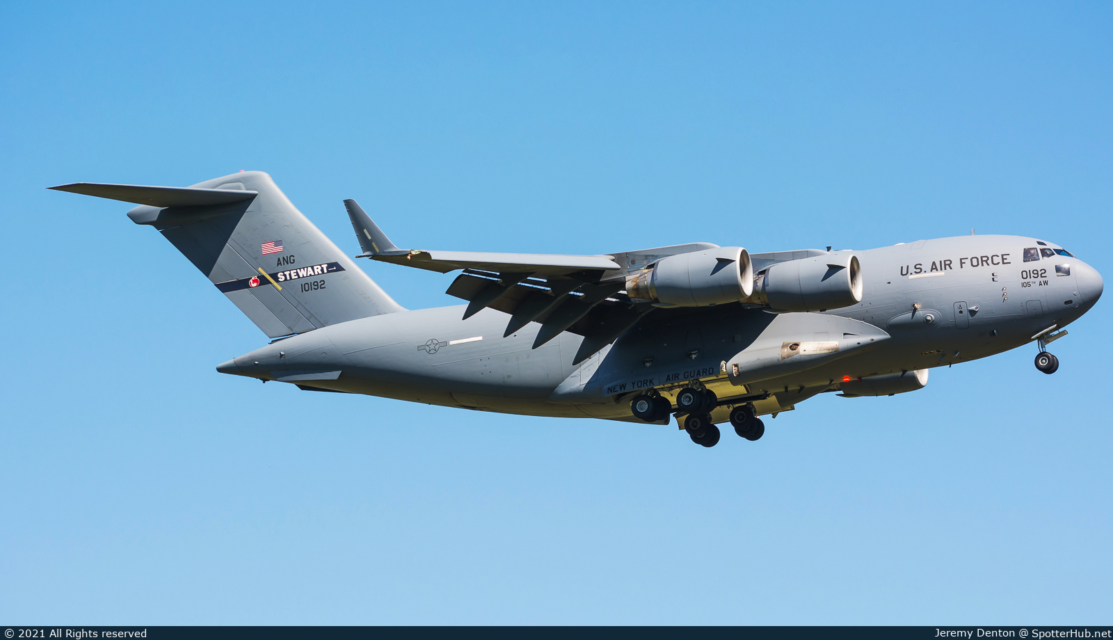 Photo of 01-0192 - Boeing C-17A Globemaster III operated by US Air Force