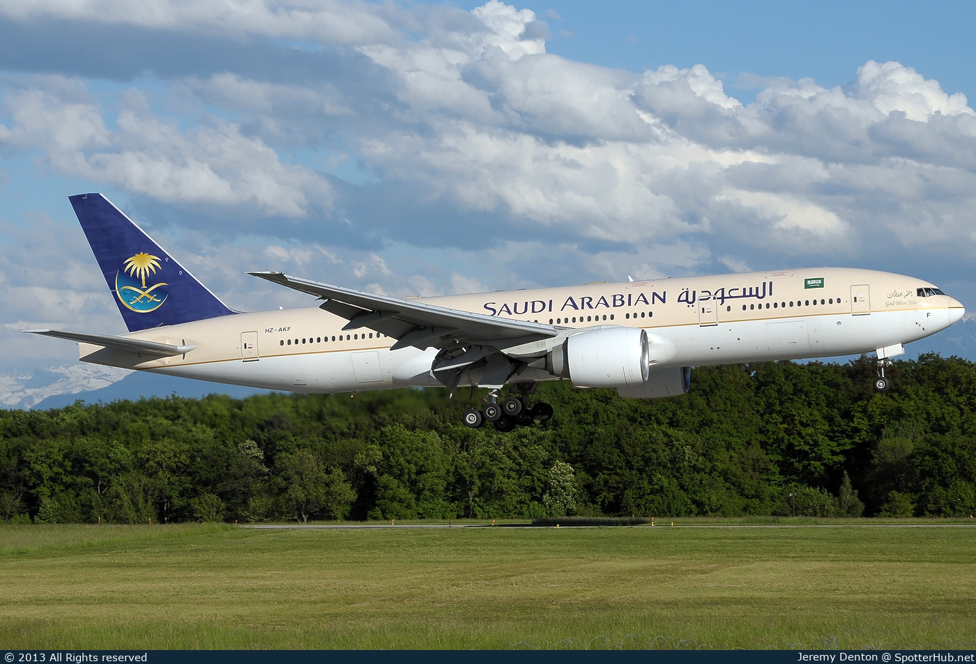 Photo of HZ-AKF - Boeing 777-268(ER) operated by Government of Saudi Arabia