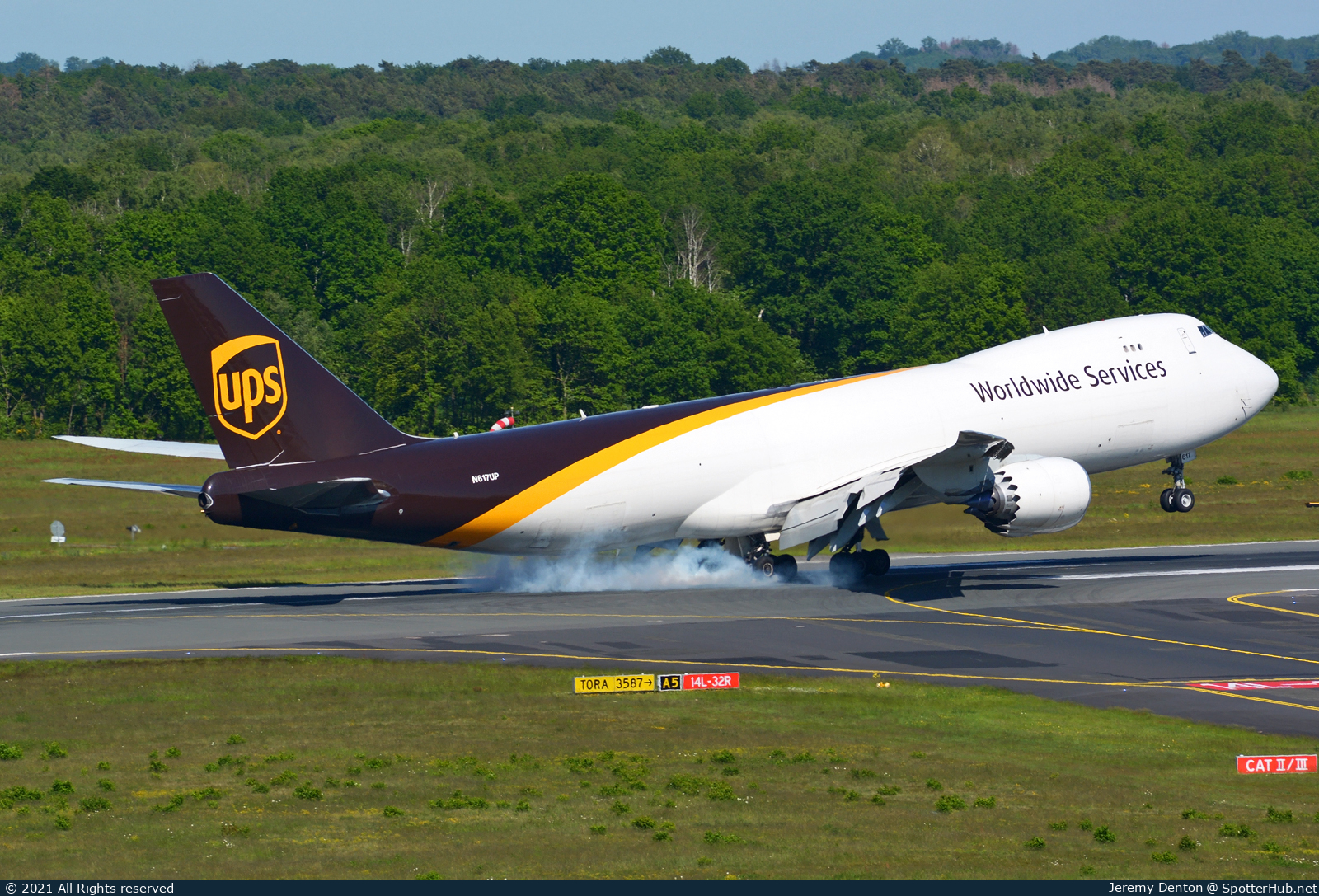 Photo of N617UP - Boeing 747-84AF operated by UPS United Parcel Service