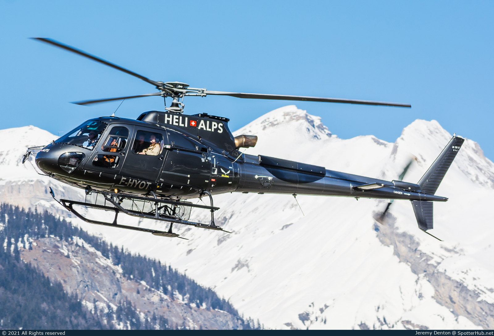Photo of F-HYOT - Aérospatiale AS350B3 Écureuil operated by Héli-Alpes