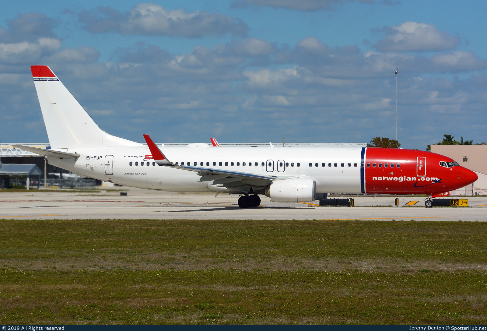 Photo of EI-FJP - Boeing 737-8JP operated by Norwegian Air International