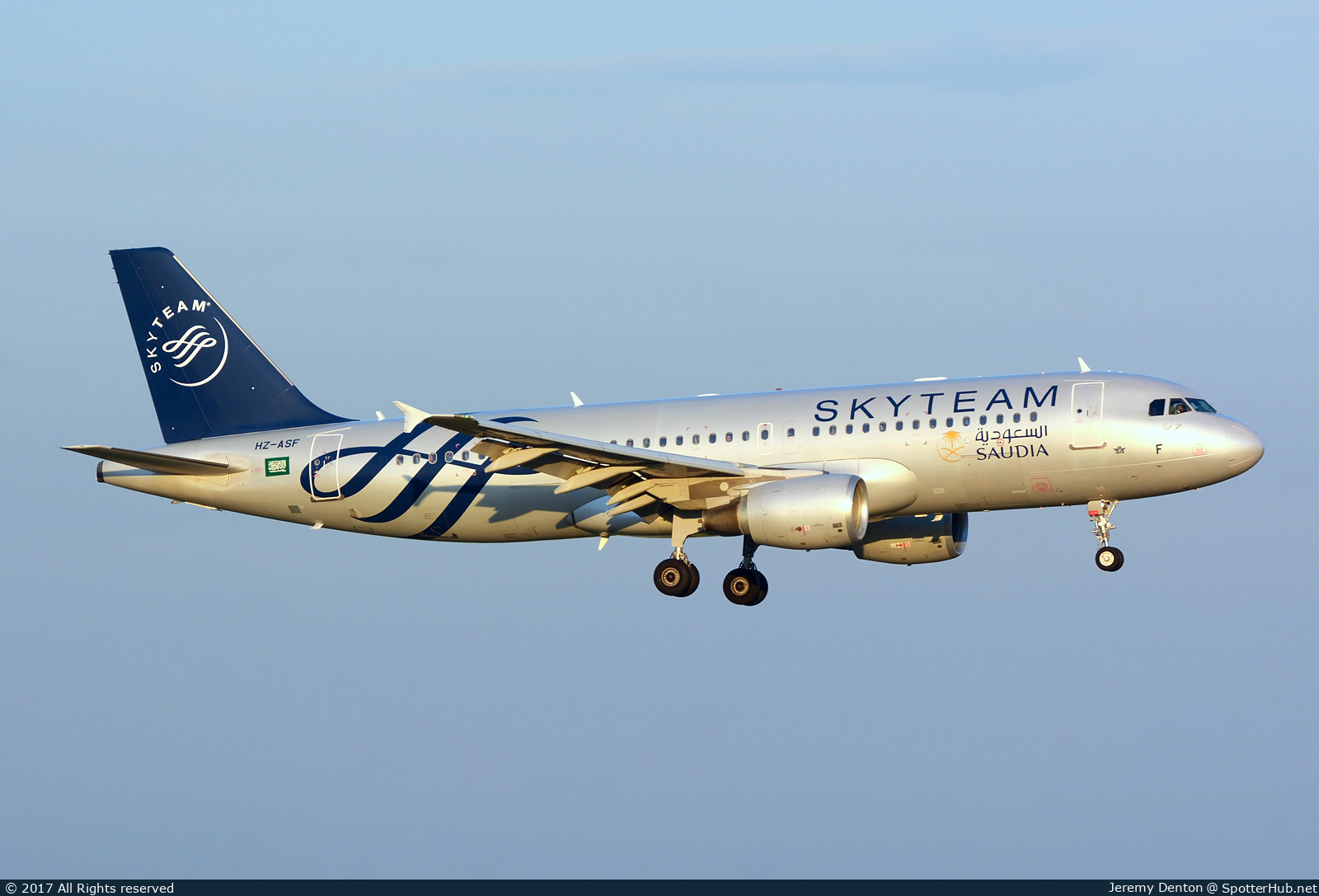 Photo of HZ-ASF - Airbus A320-214 operated by Saudi Arabian Airlines