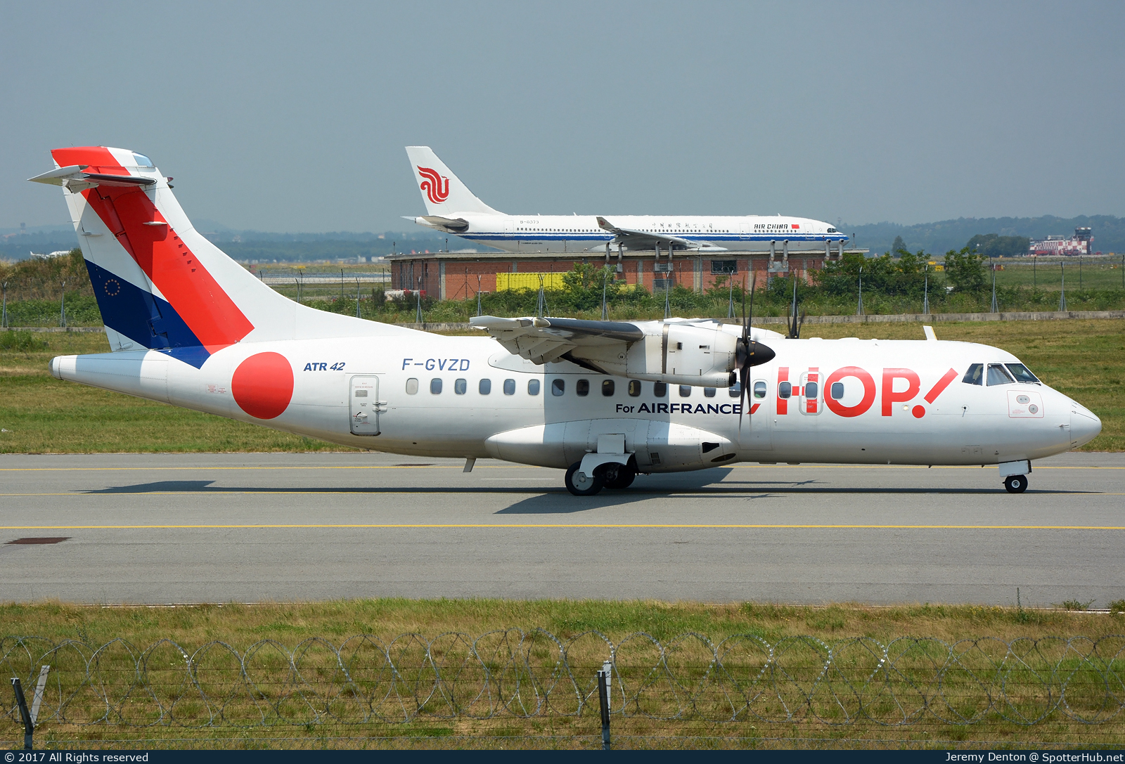Photo of F-GVZD - ATR 42-500 operated by Airlinair