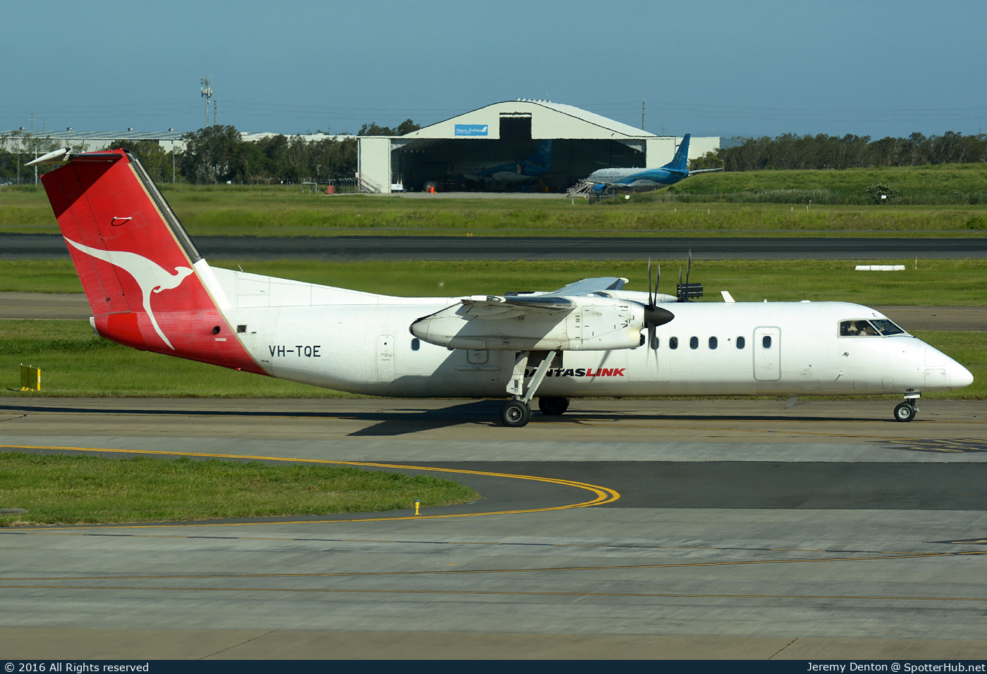 Photo of VH-TQE - De Havilland Canada DHC-8-315Q Dash 8 operated by QantasLink (opb Eastern Australia Airlines)