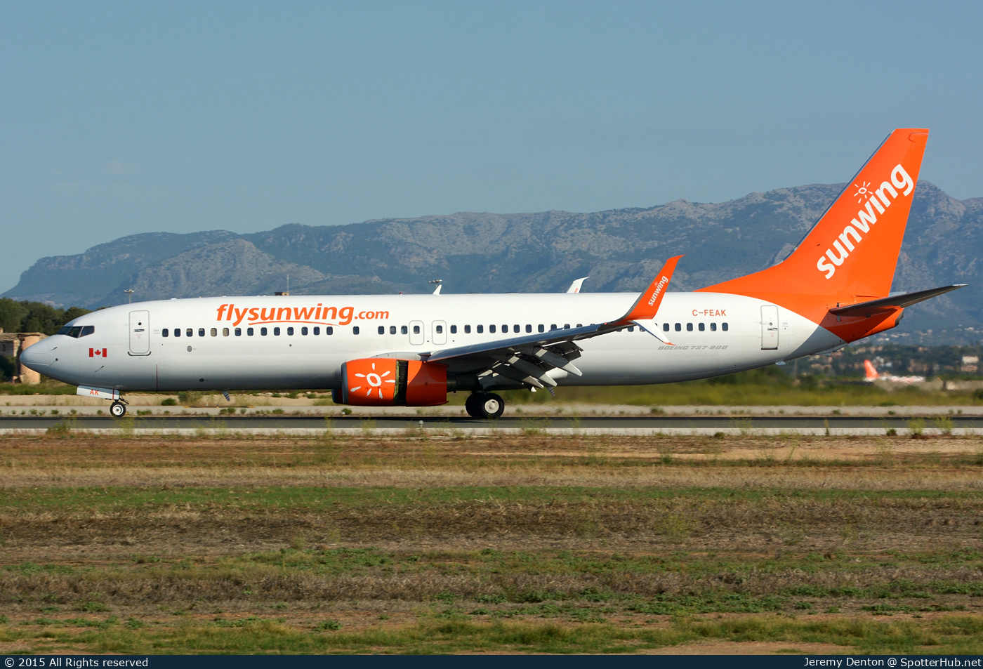 Photo of C-FEAK - Boeing 737-86Q operated by Viking Airlines (opb Sunwing Airlines)
