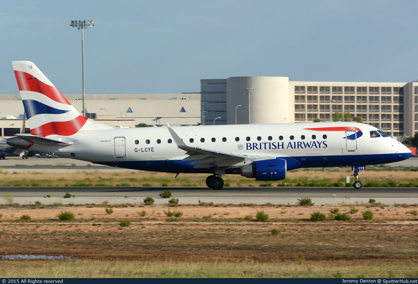 Photo of G-LCYE - Embraer ERJ-170STD operated by BA CityFlyer