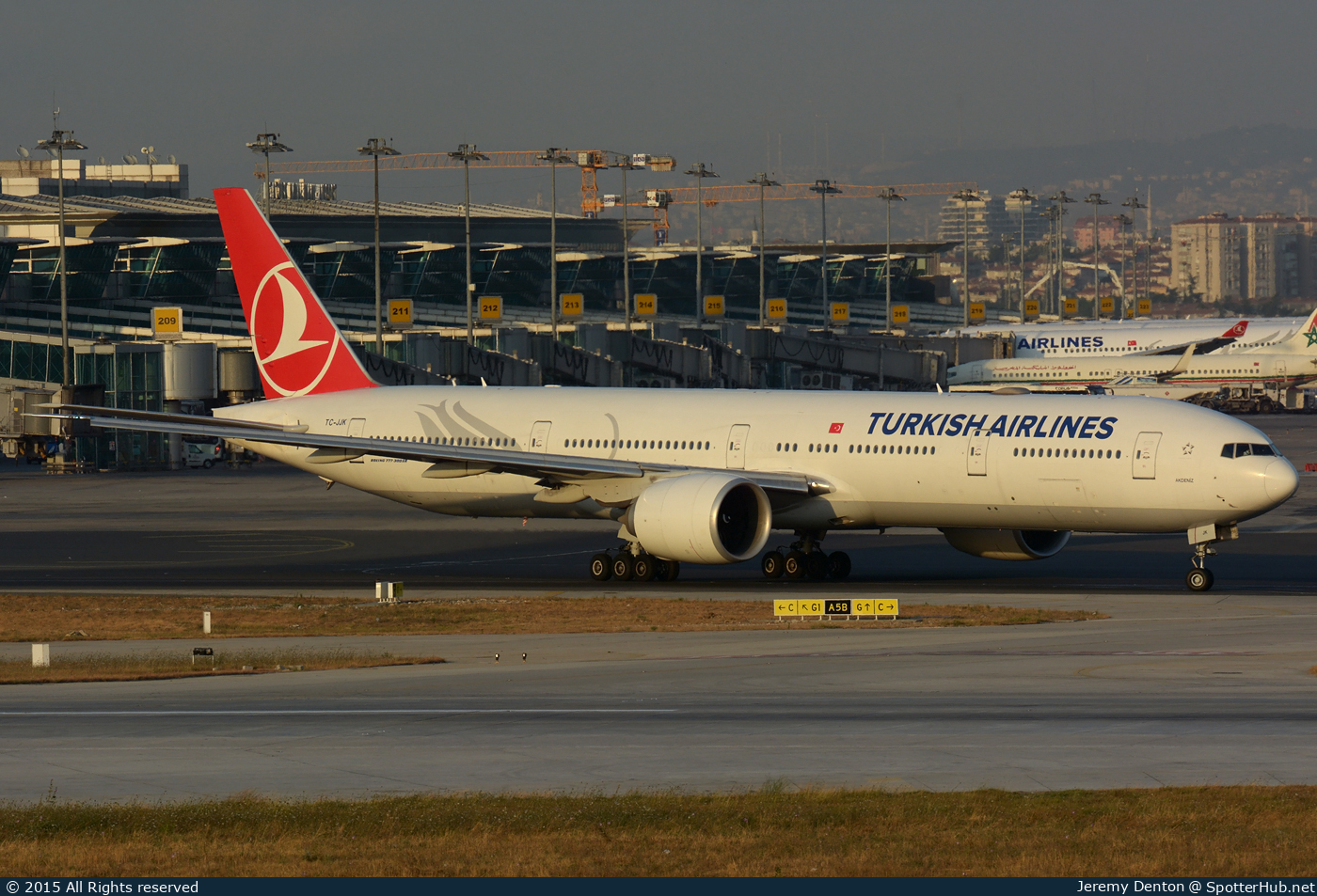 Photo of TC-JJK - Boeing 777-3F2(ER) operated by Turkish Airlines