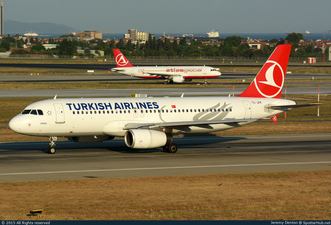 Photo of TC-JPK - Airbus A320-232 operated by Turkish Airlines