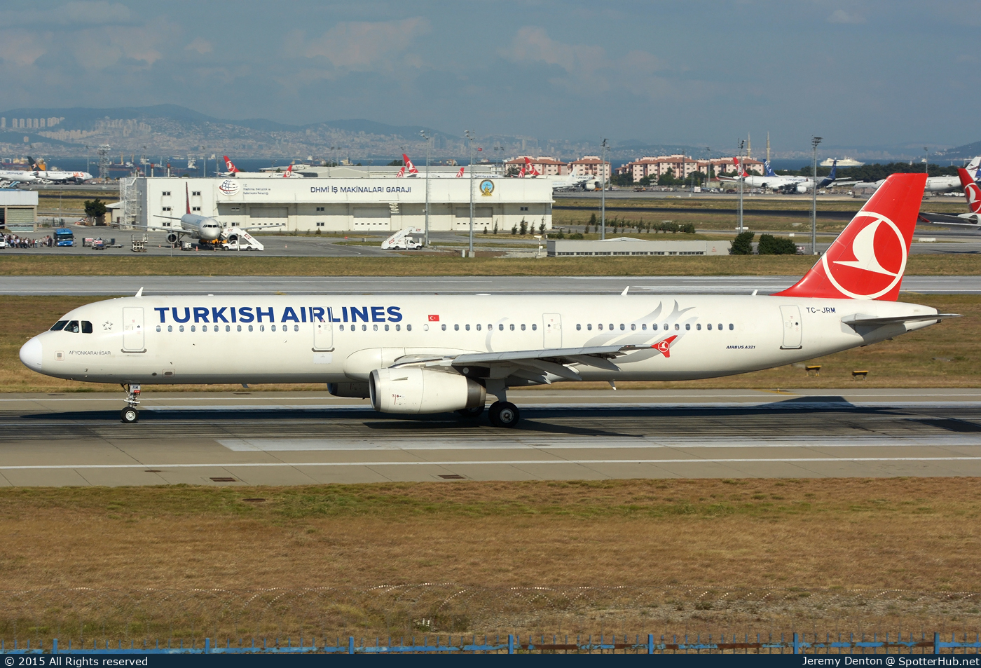 Photo of TC-JRM - Airbus A321-231 operated by Turkish Airlines