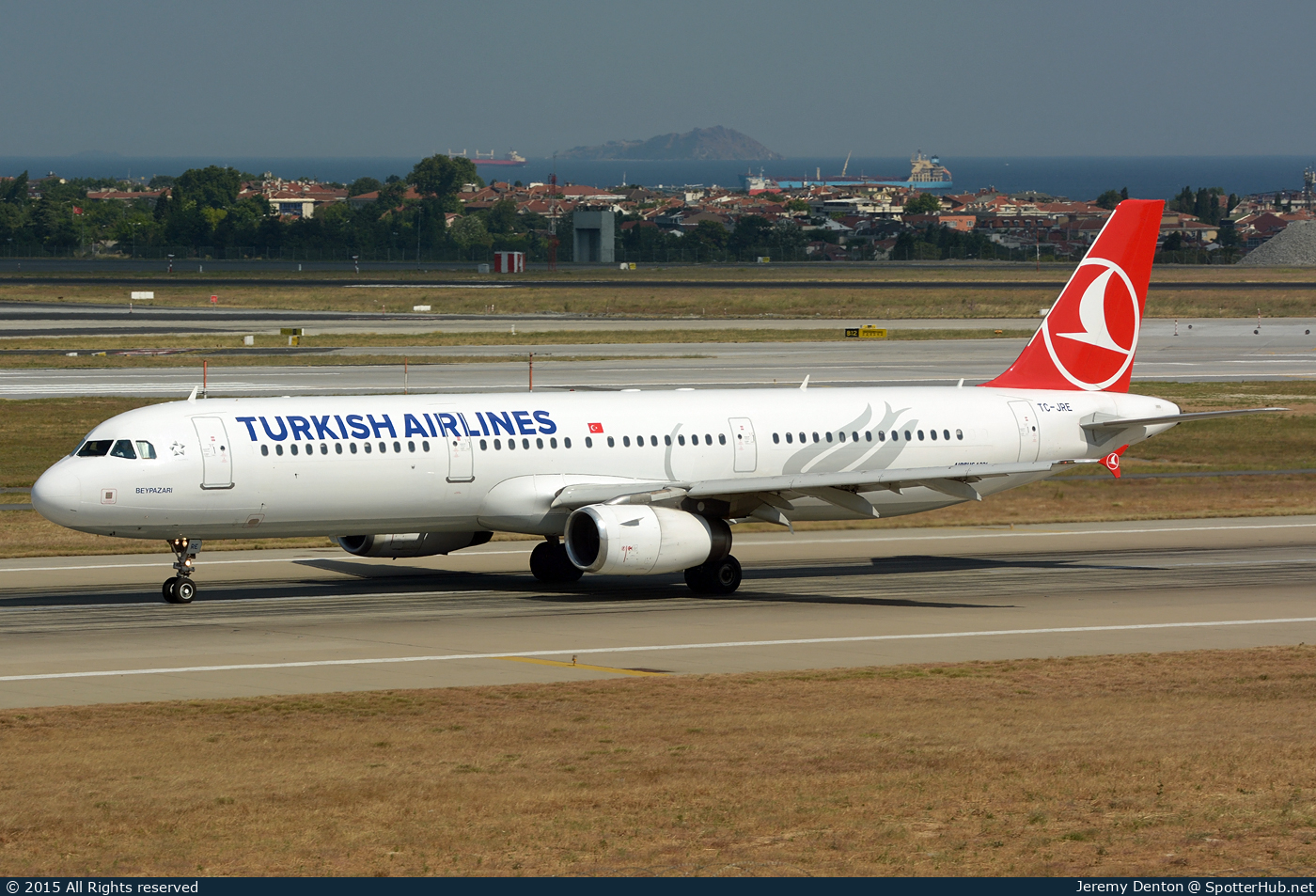 Photo of TC-JRE - Airbus A321-231 operated by Turkish Airlines