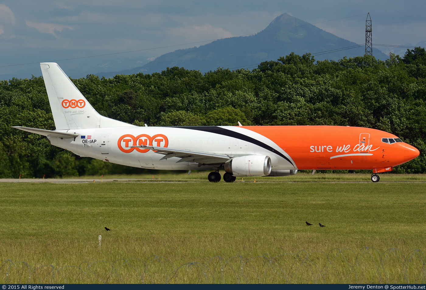 Photo of OE-IAP - Boeing 737-4M0(BDSF) operated by FedEx (opb ASL Airlines Belgium)