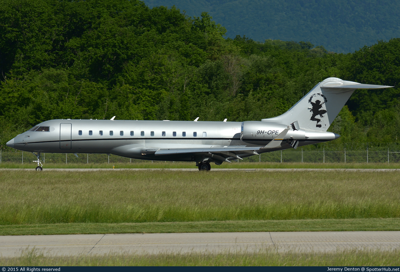 Photo of 9H-OPE - Bombardier Global 6000 operated by VistaJet
